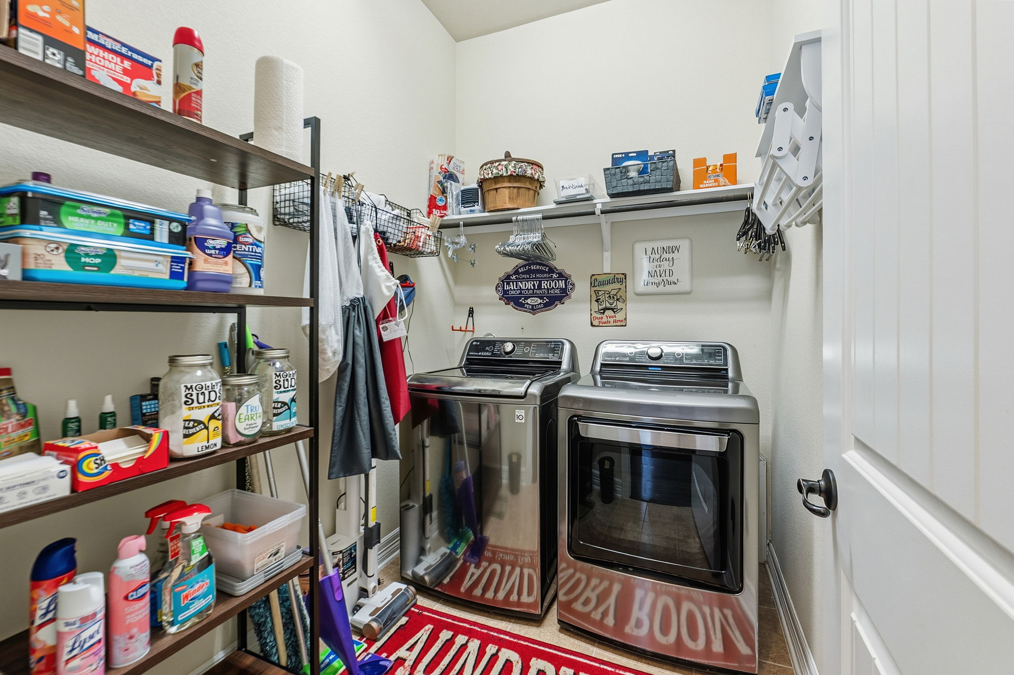 main property photo 17