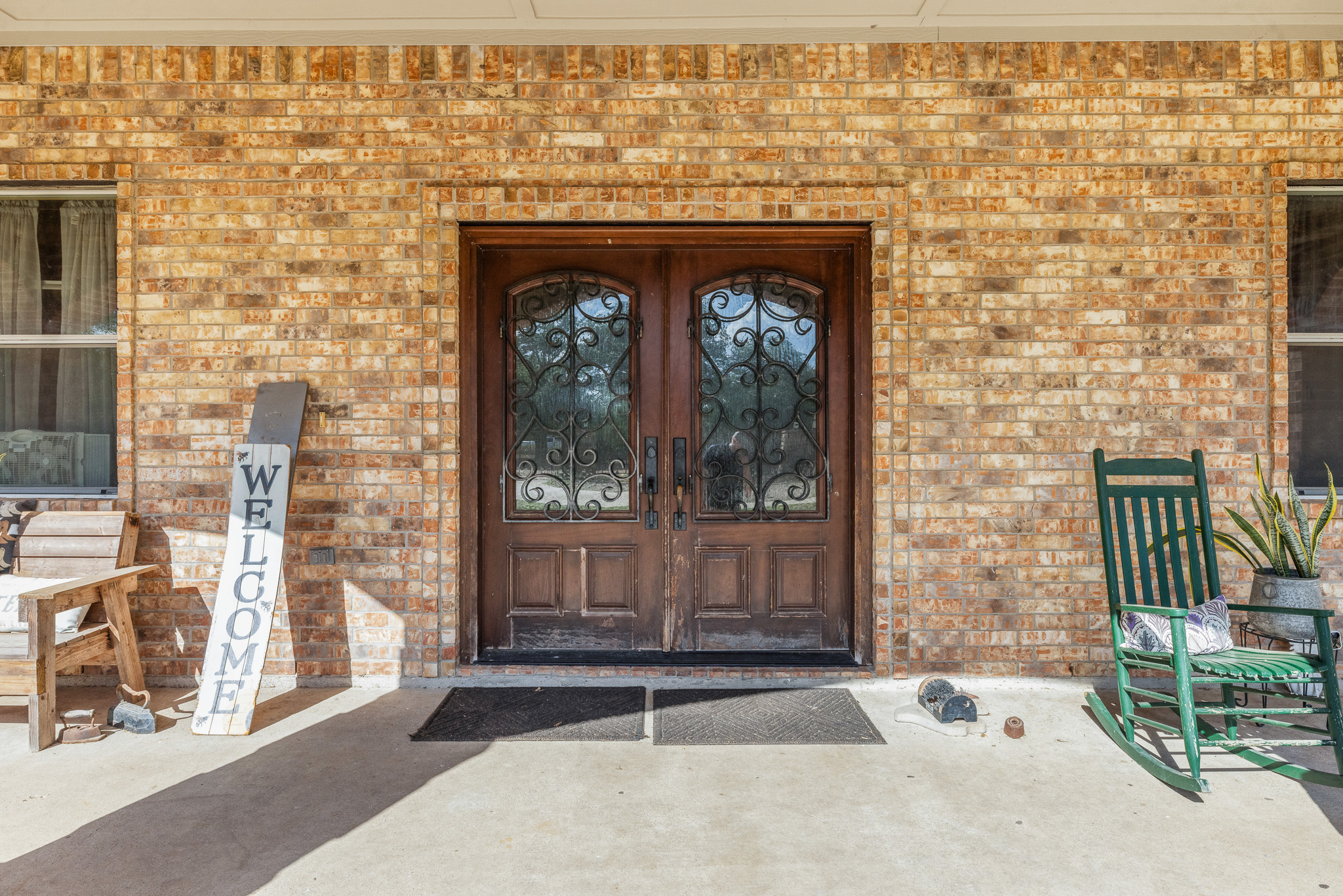 main property photo 28