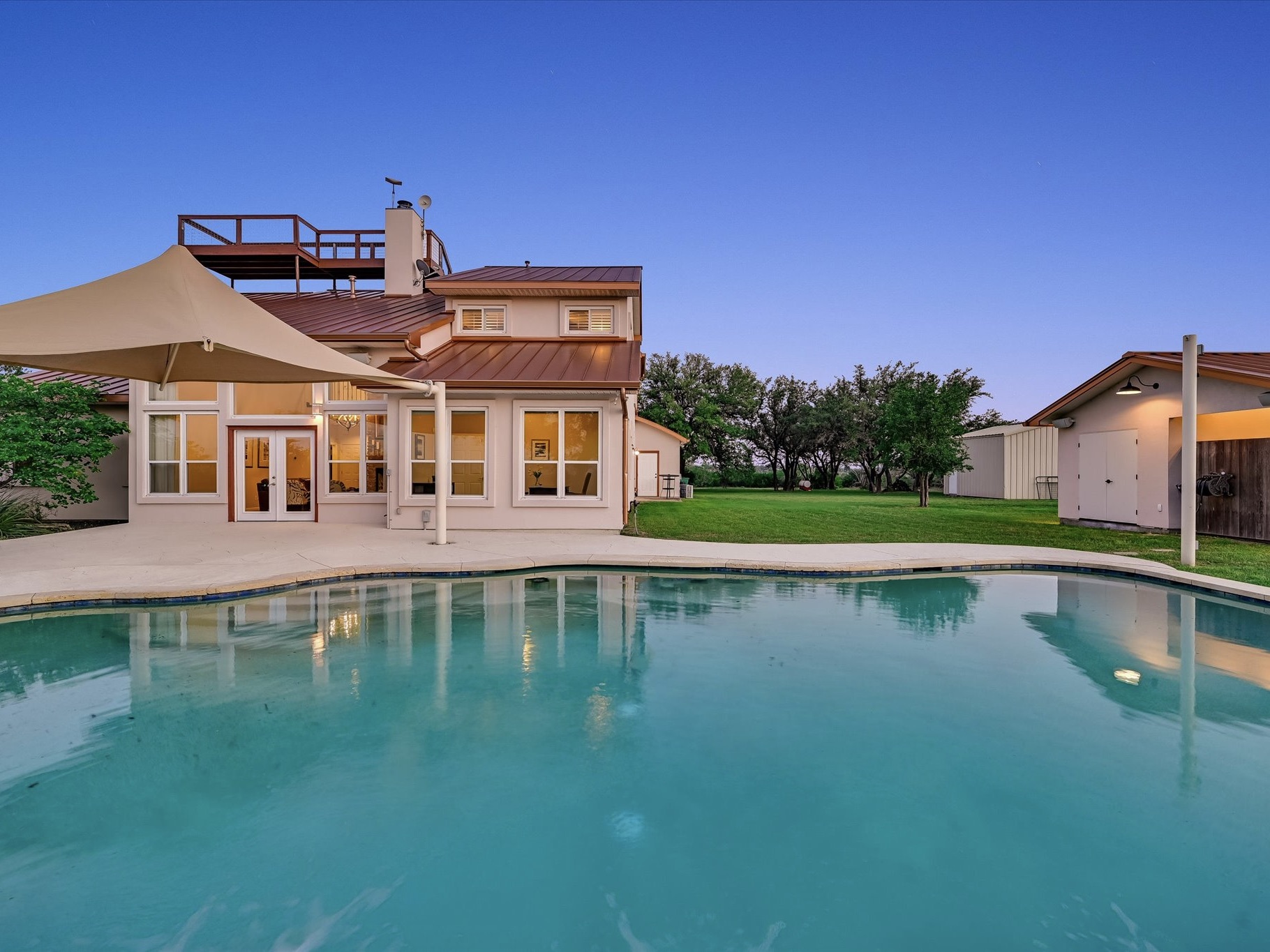 main property photo 35