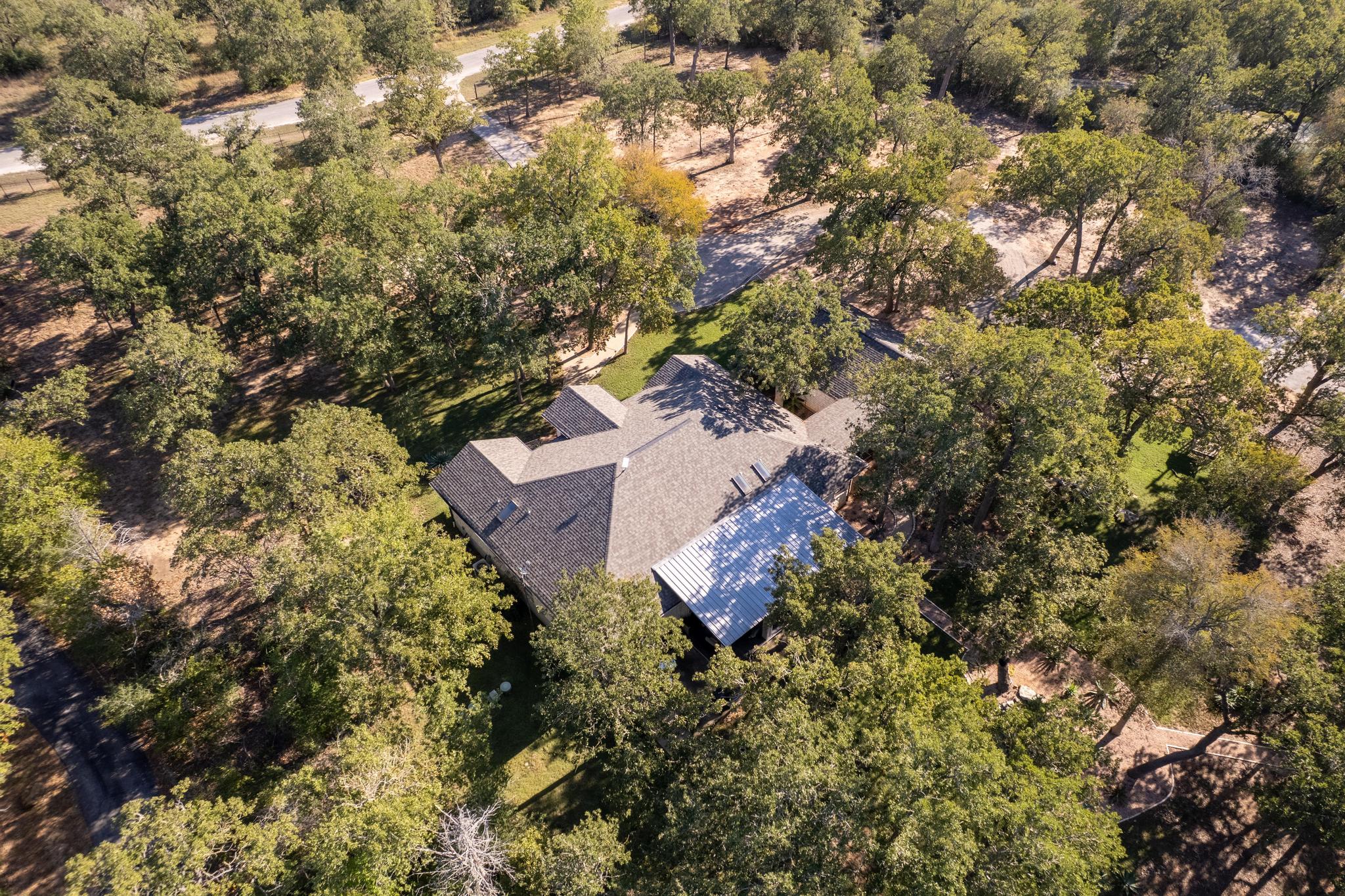 main property photo 37