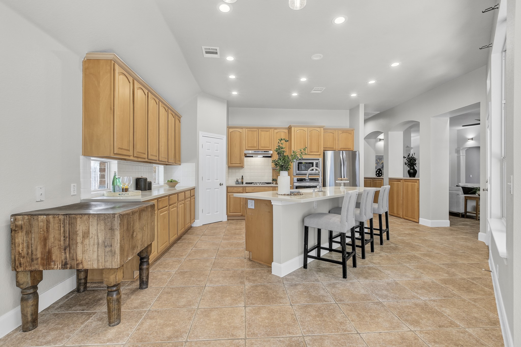 main property photo 19