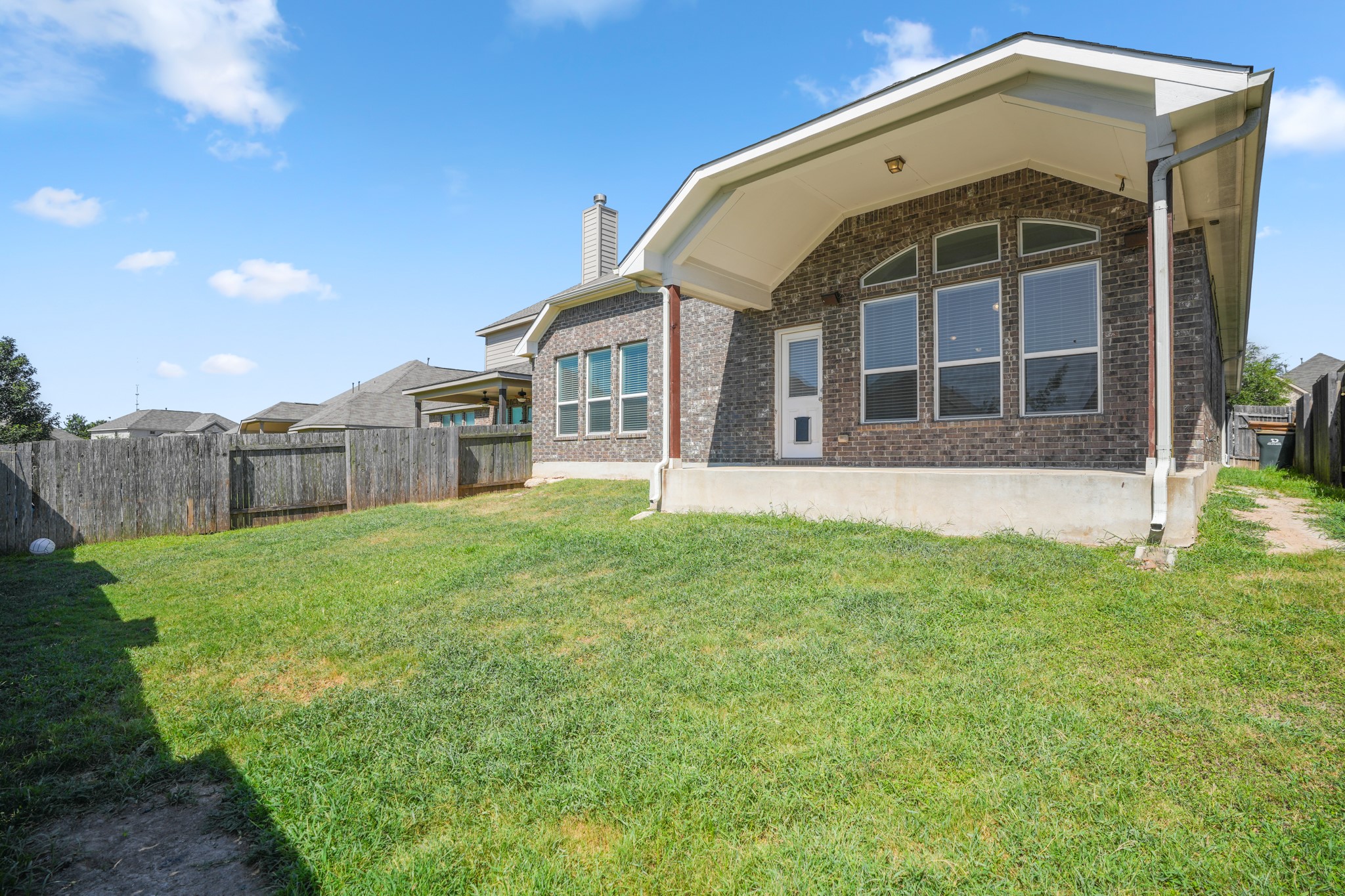 main property photo 19