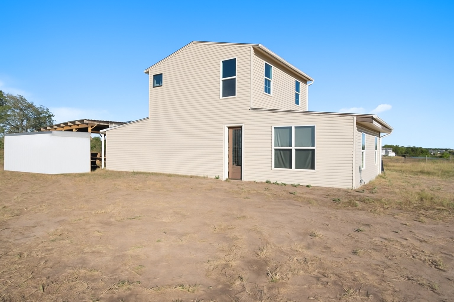 main property photo 10