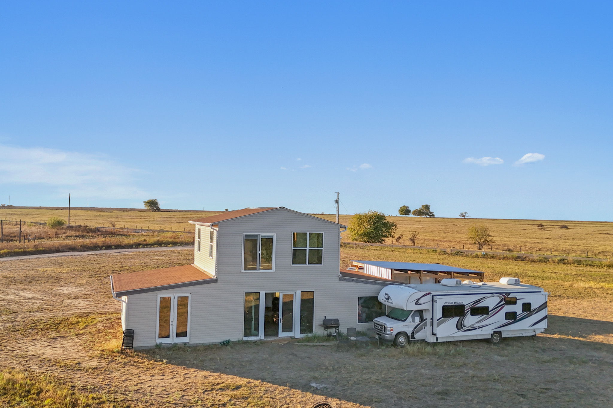main property photo 14