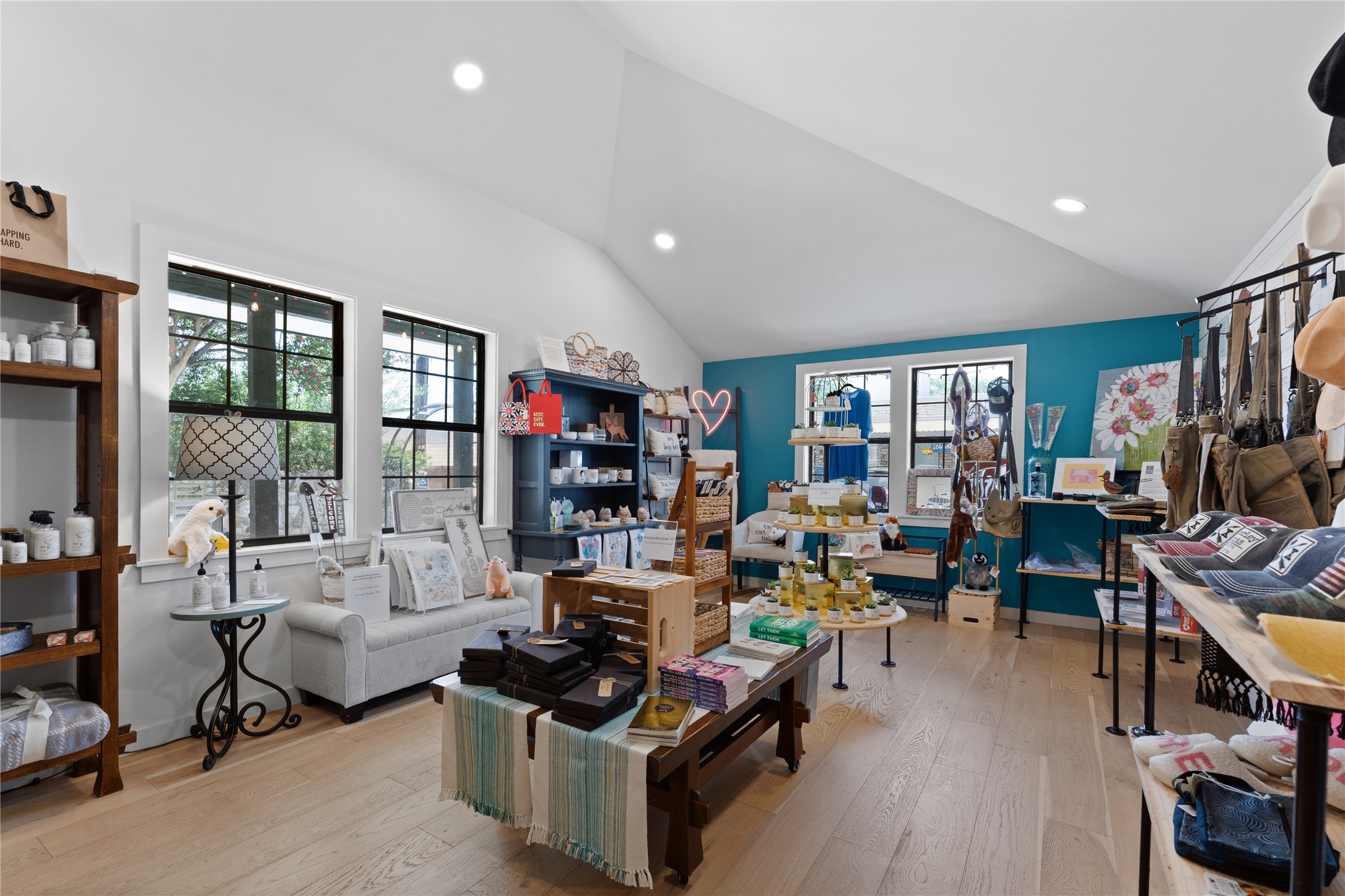 main property photo 8