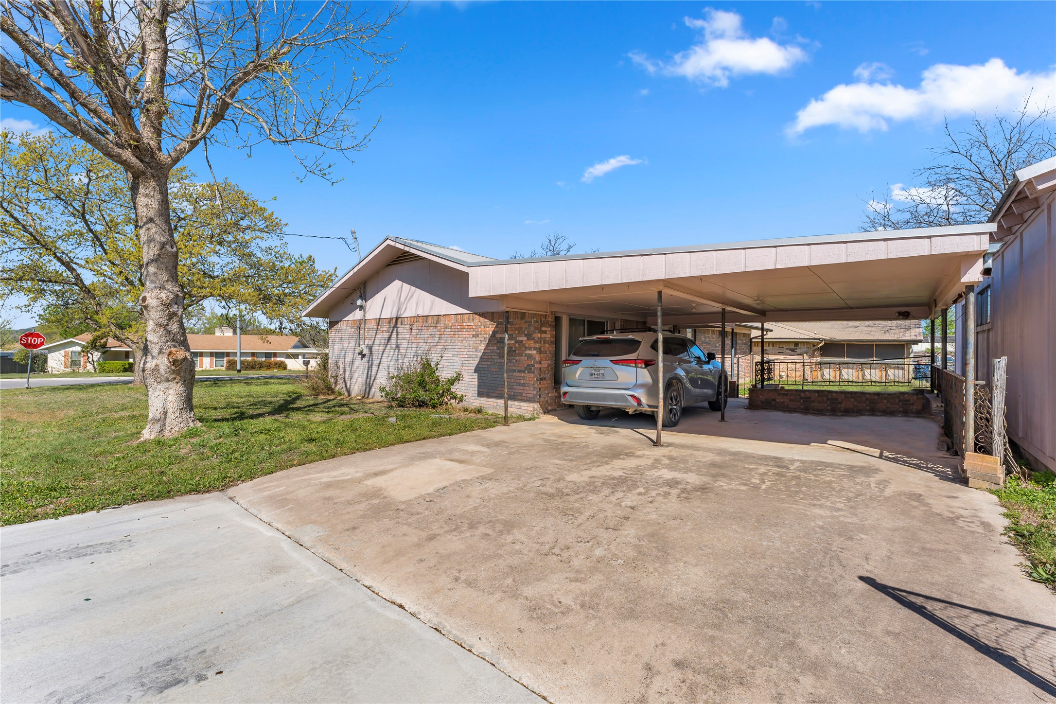 main property photo 35