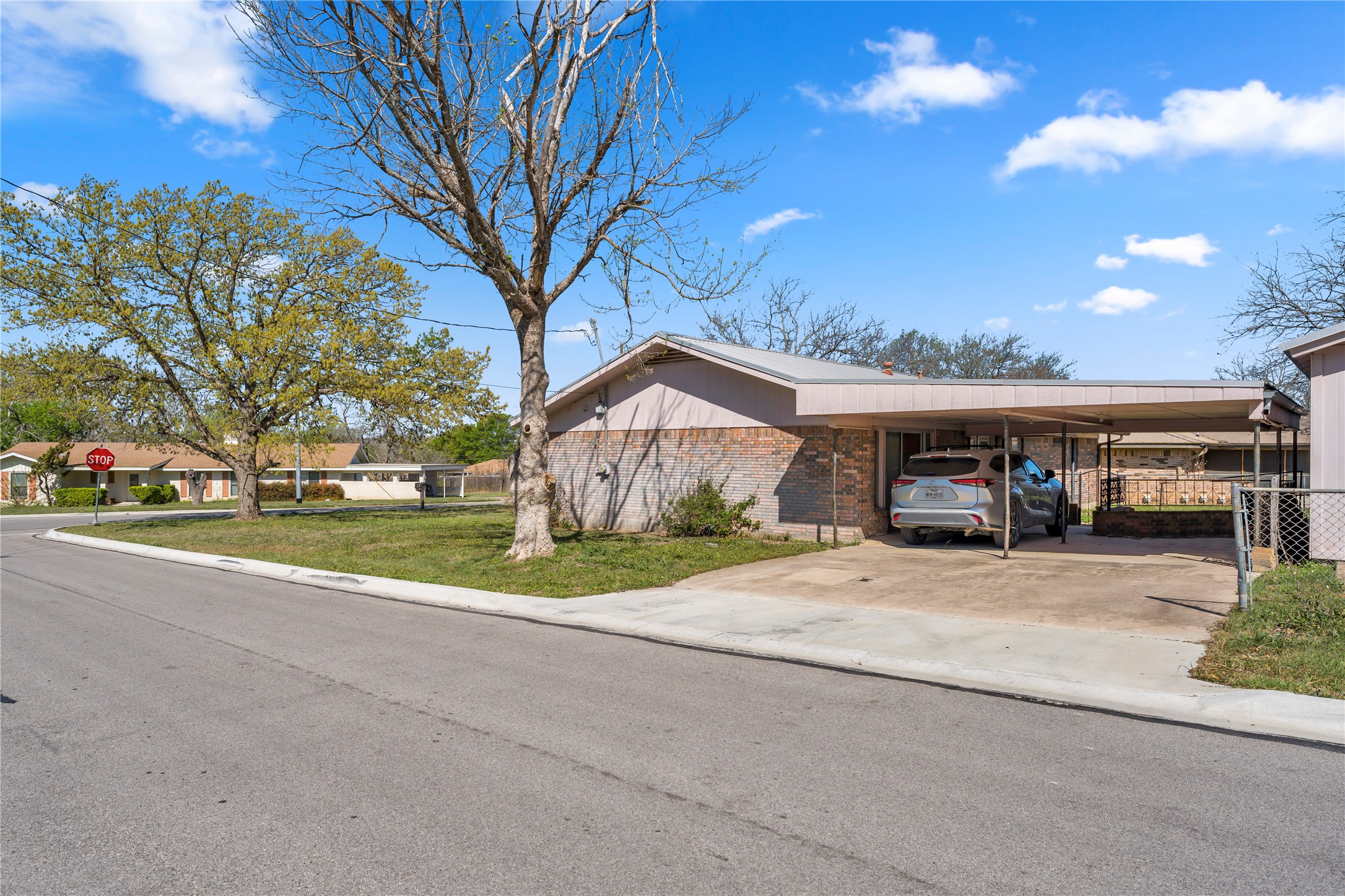 main property photo 38