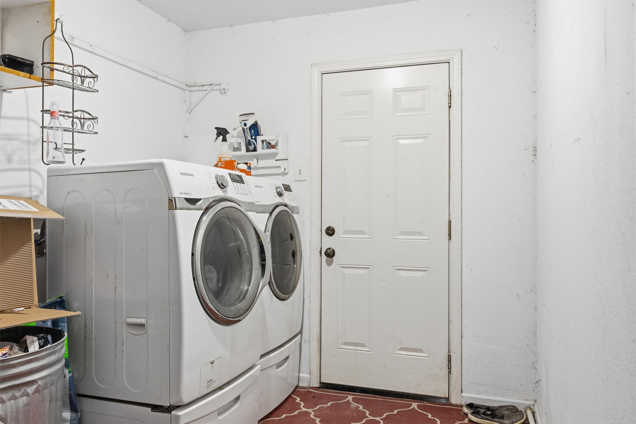 main property photo 20