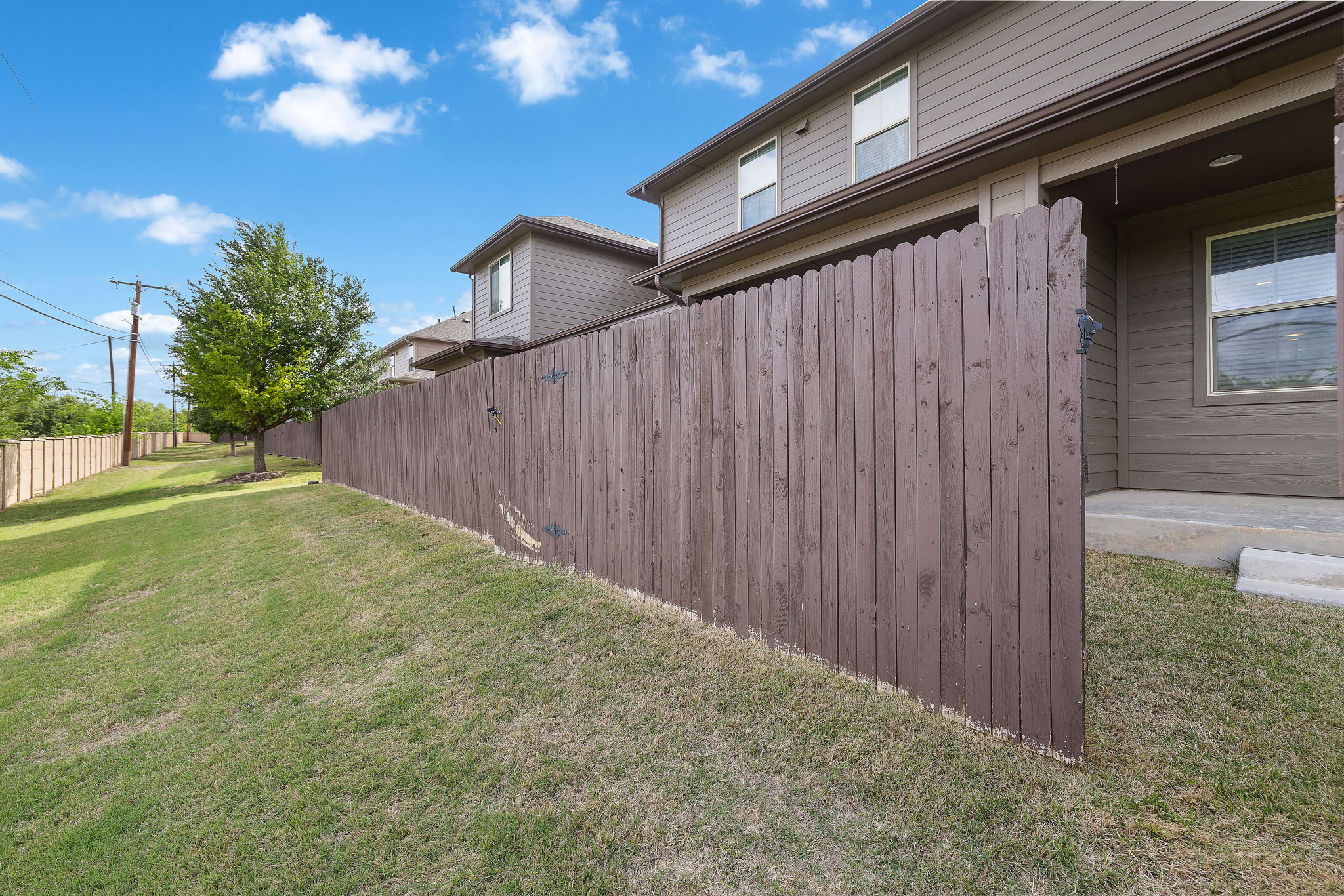 main property photo 19