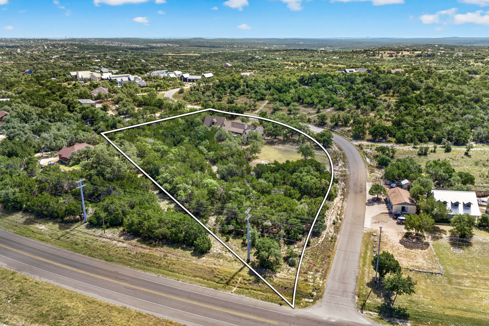 main property photo 32