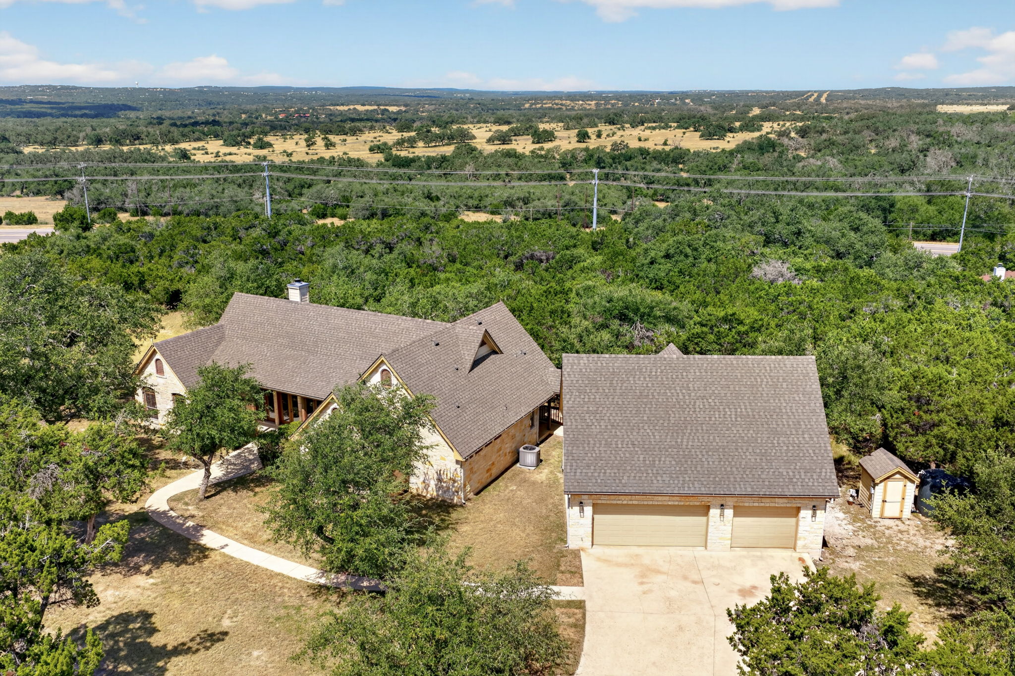 main property photo 33