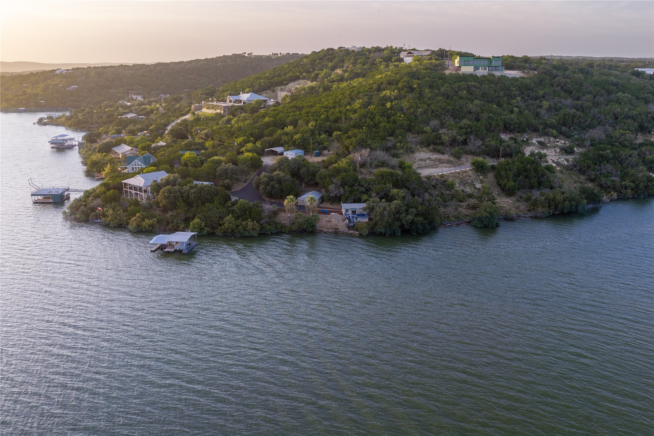 main property photo 18