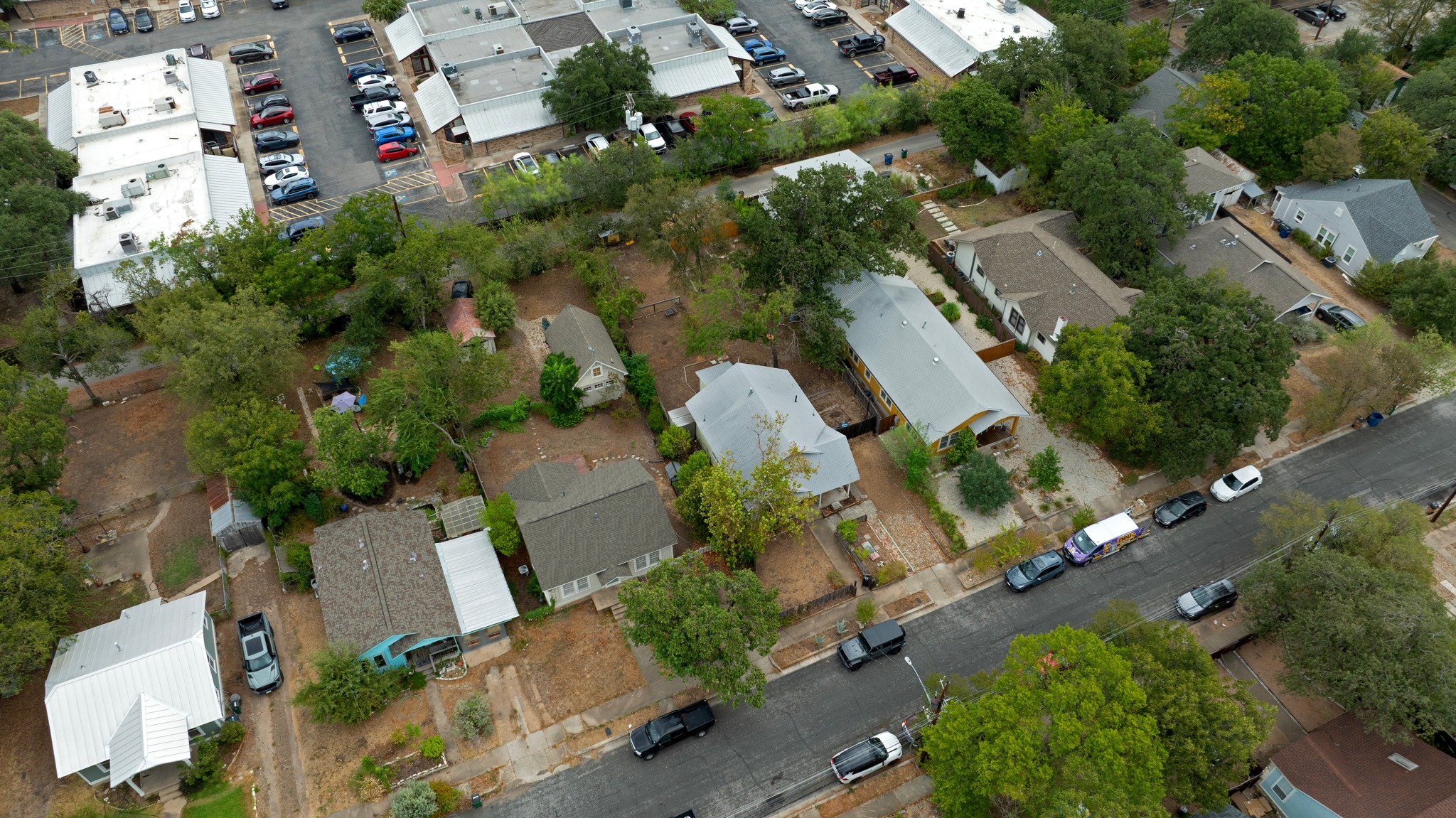 main property photo 14
