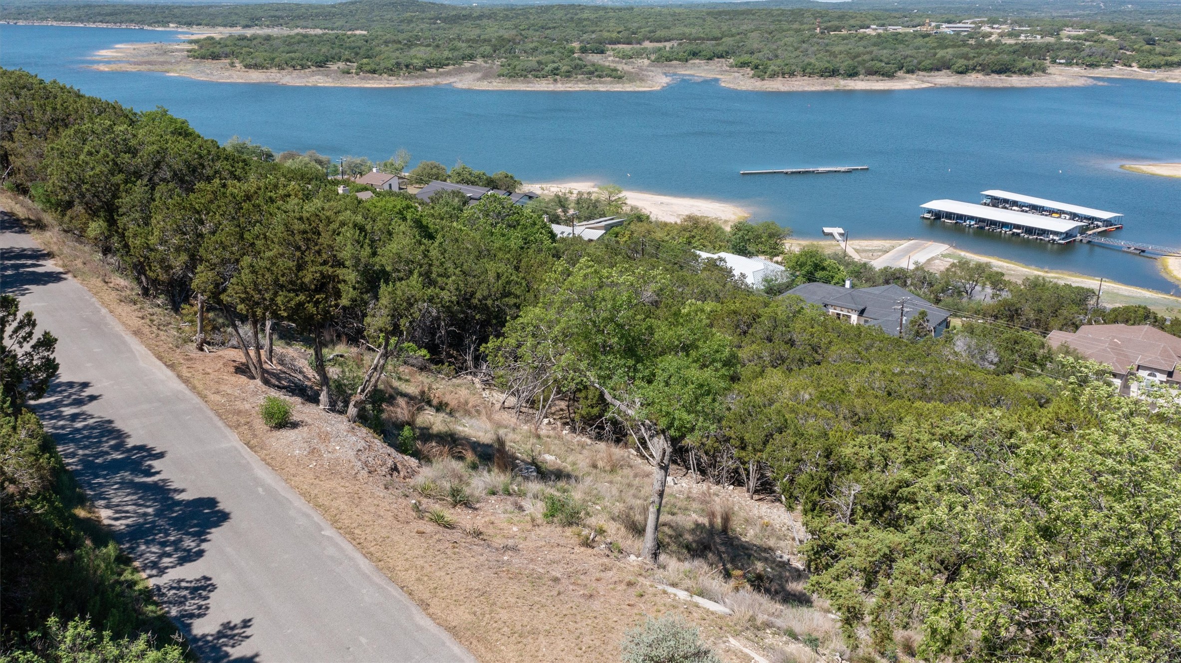 main property photo 14