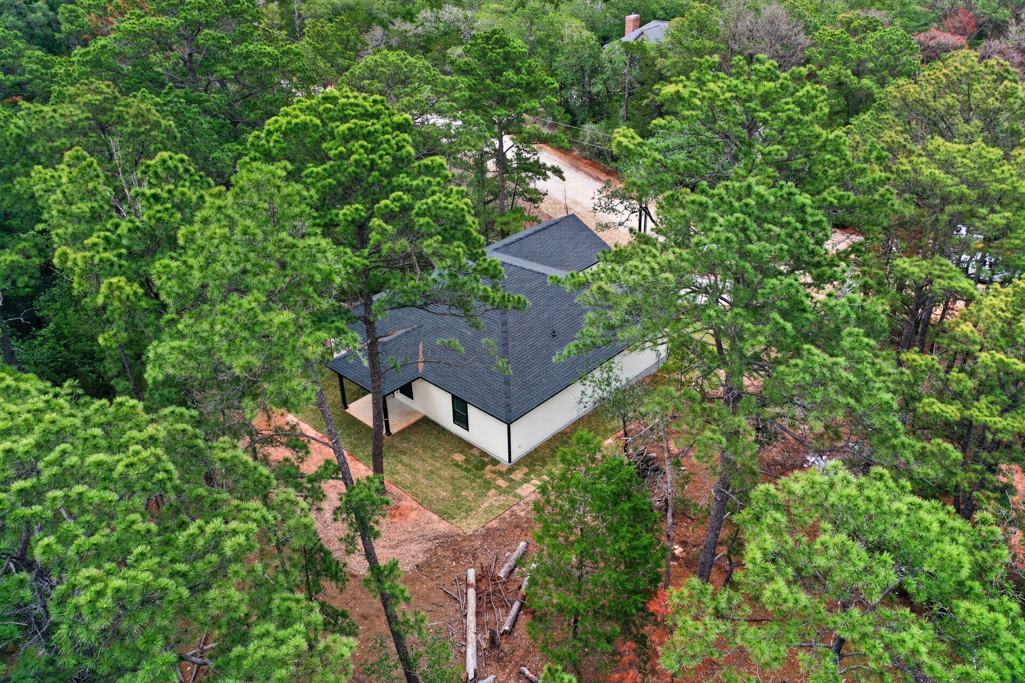 main property photo 32