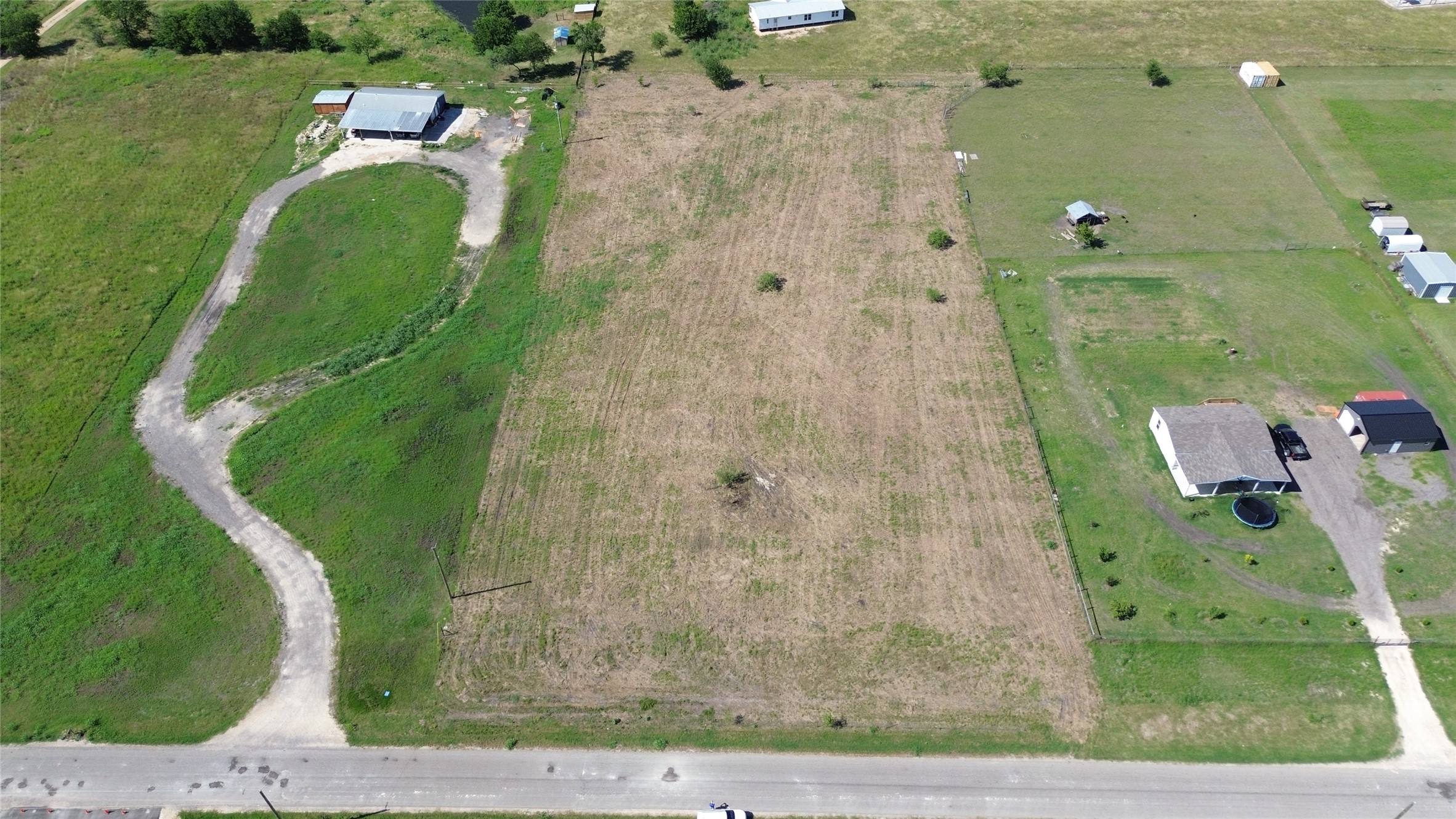 main property photo 2