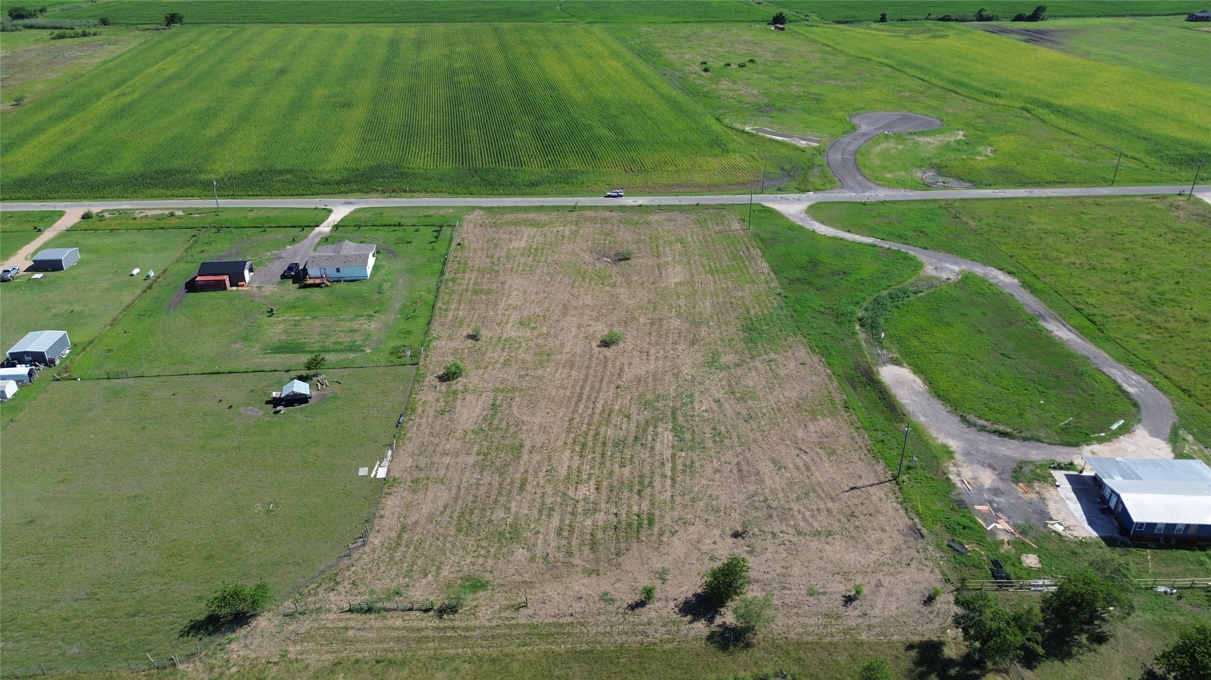 main property photo 4
