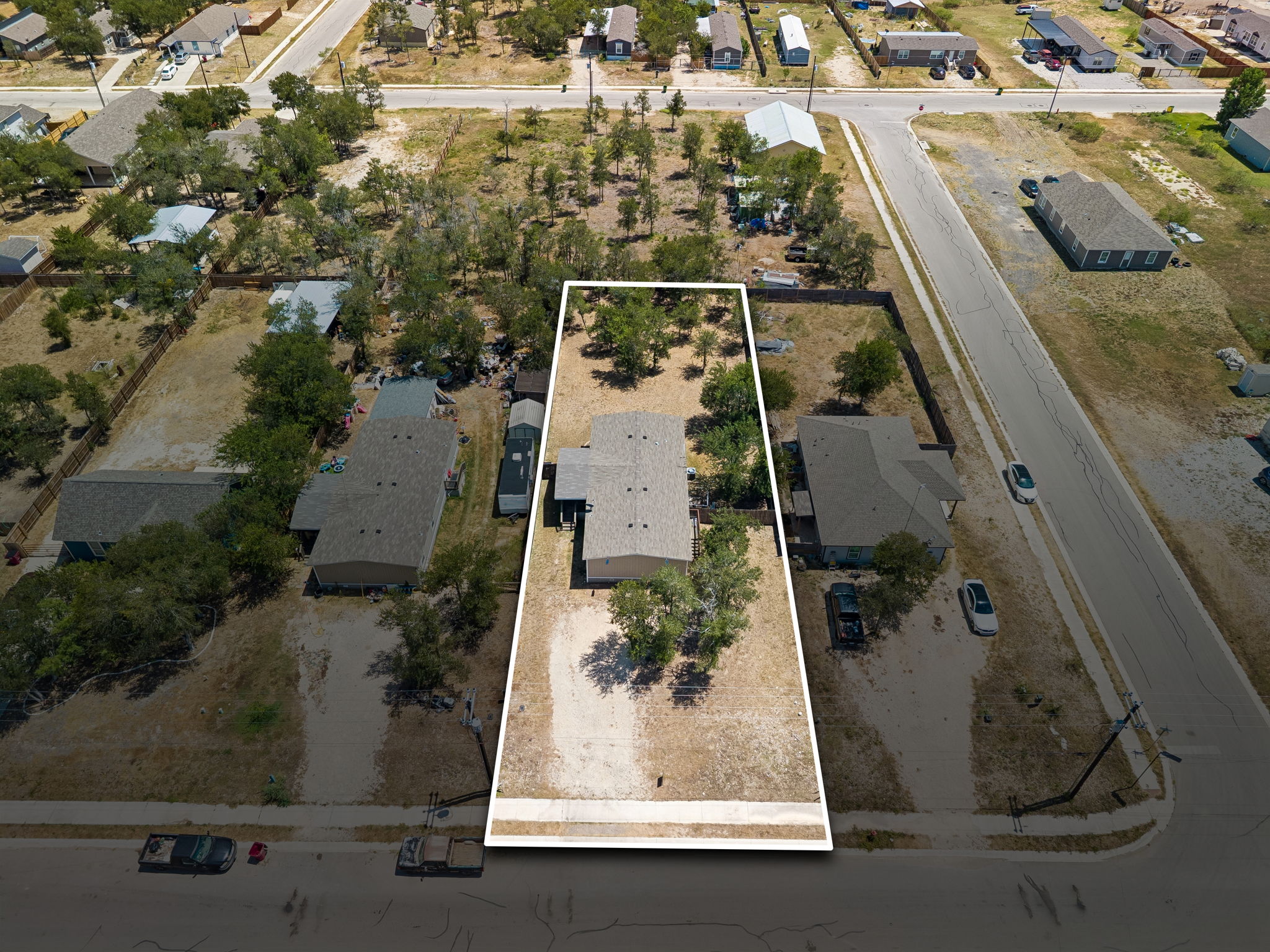 main property photo 20