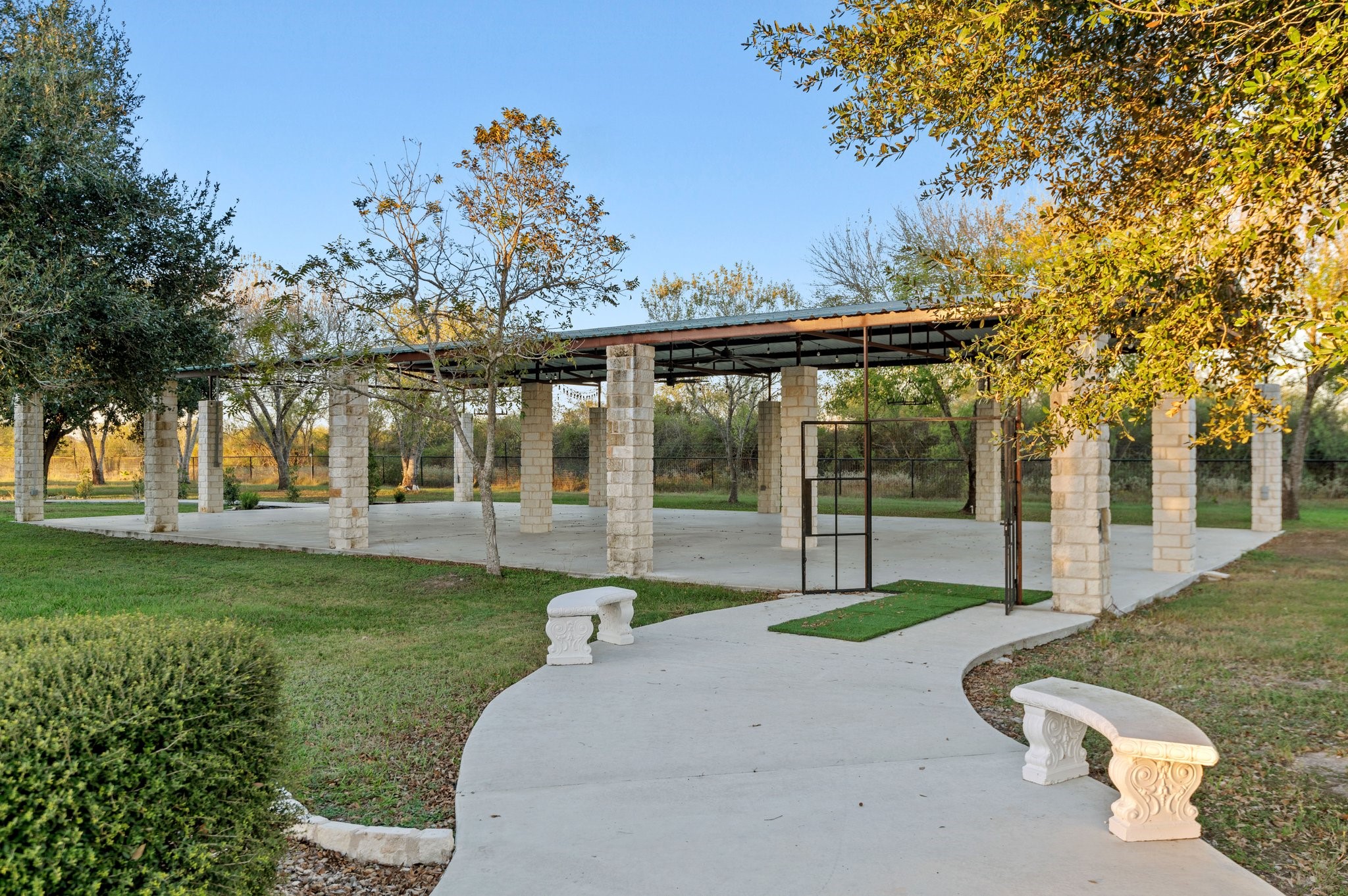main property photo 36