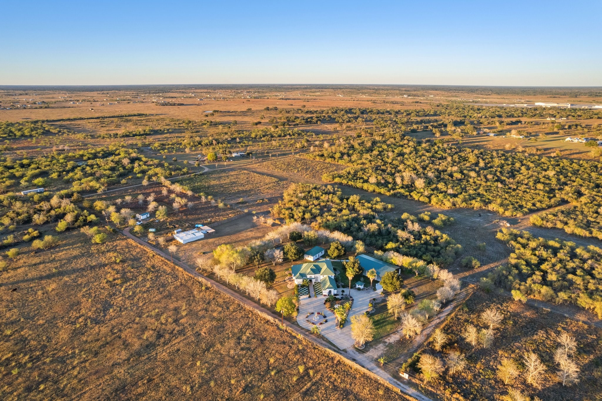 main property photo 9