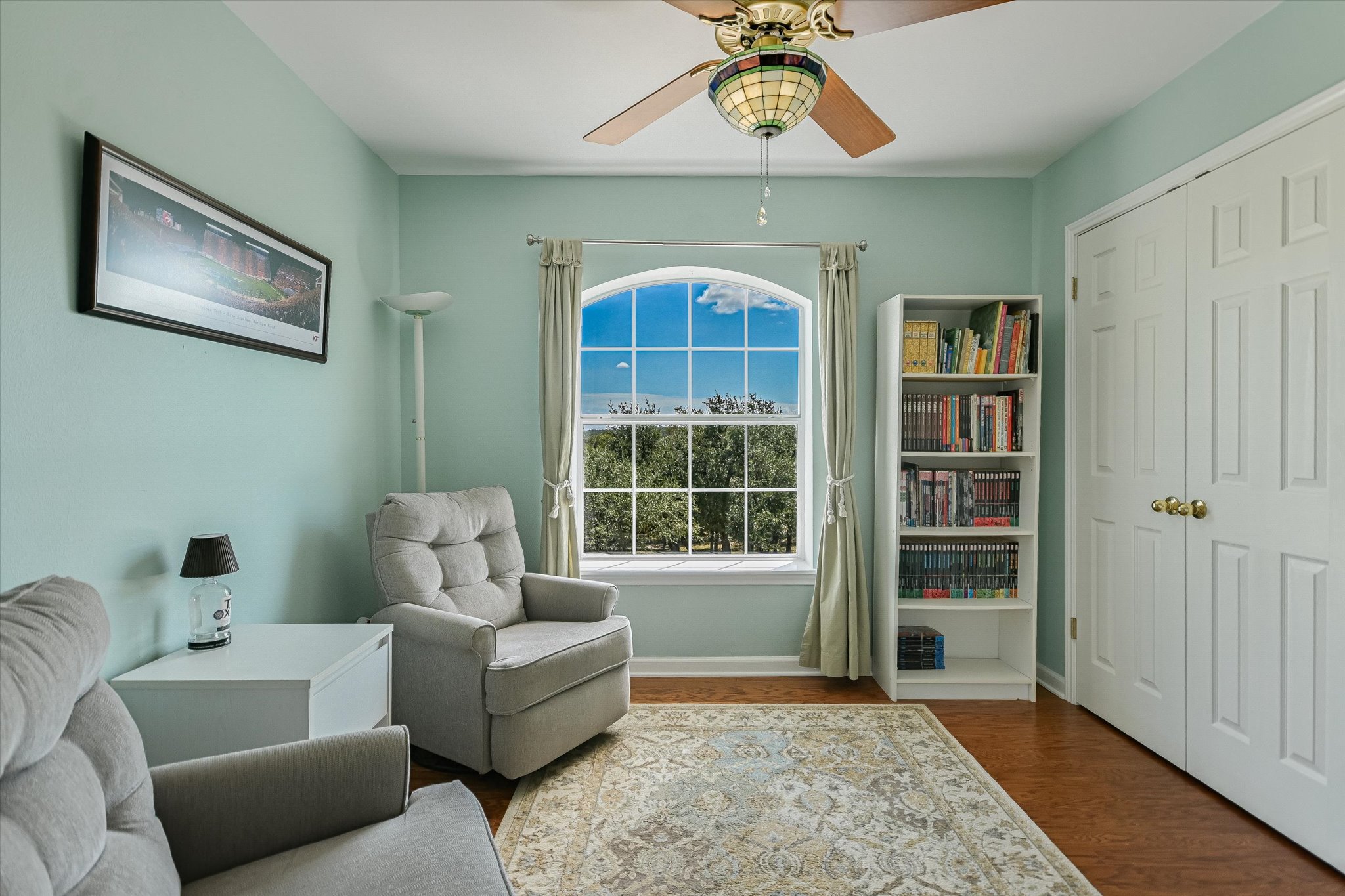 main property photo 19