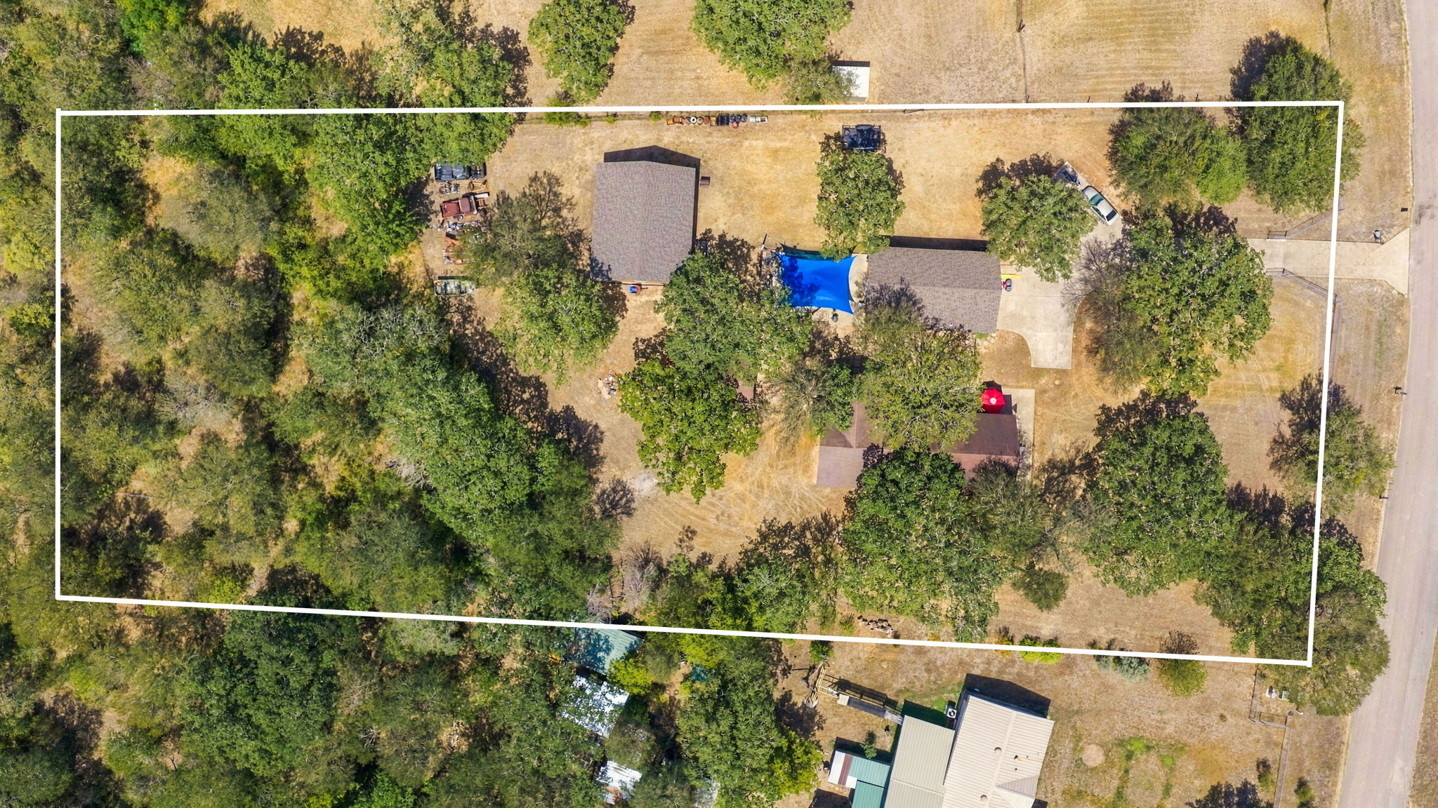 main property photo 36