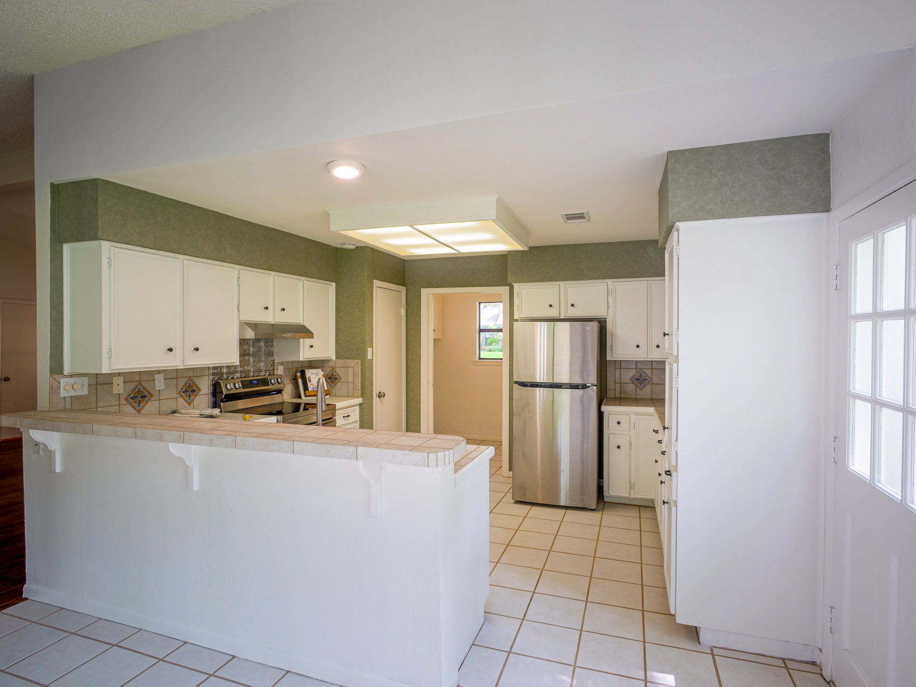 main property photo 15