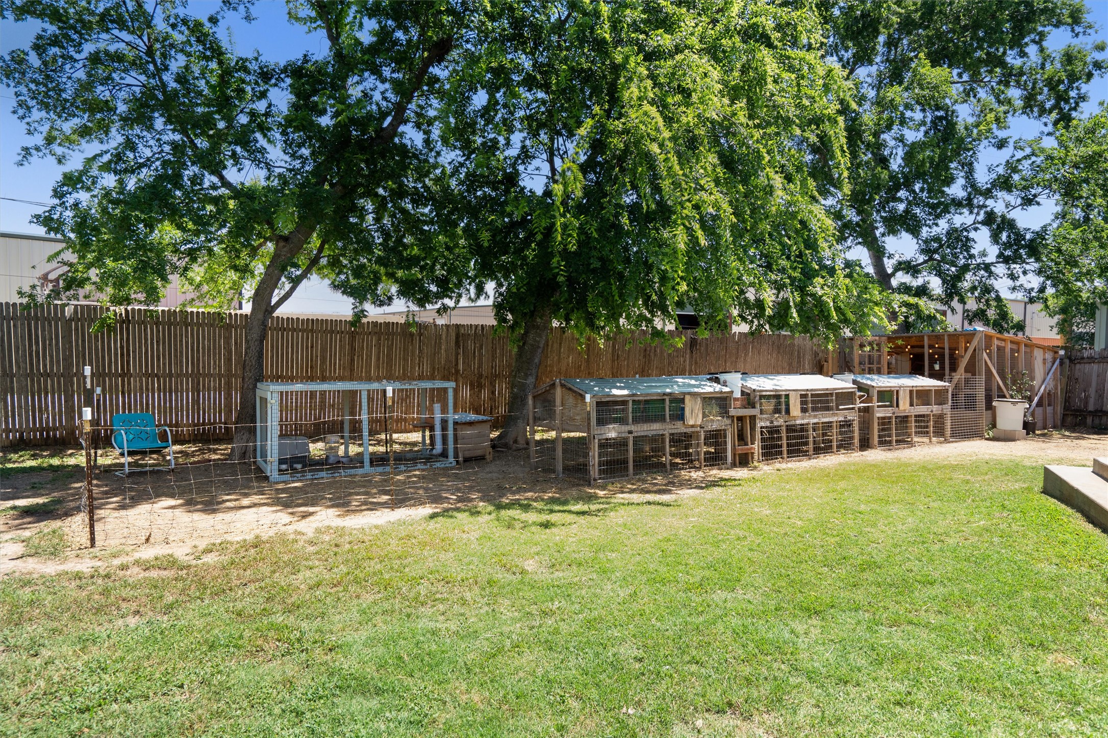 main property photo 36