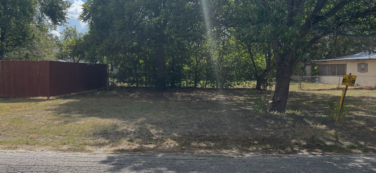 main property photo 6