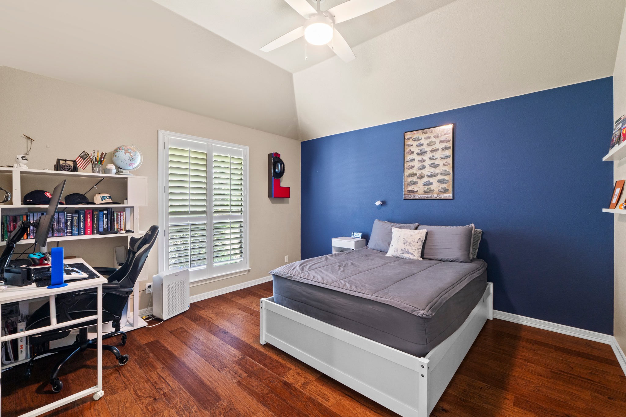 main property photo 24