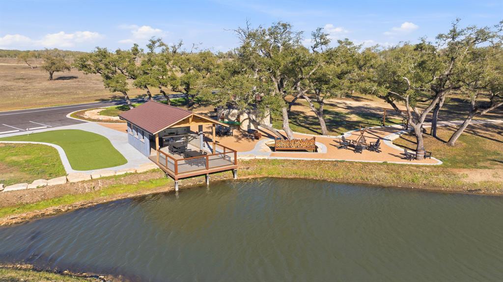 main property photo 23