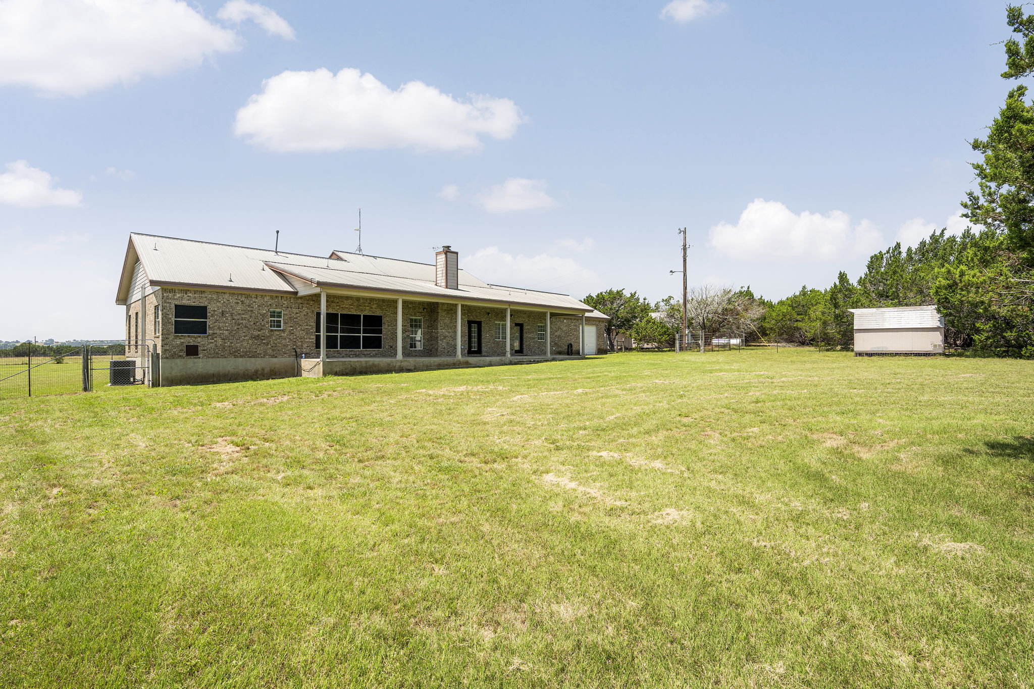 main property photo 38