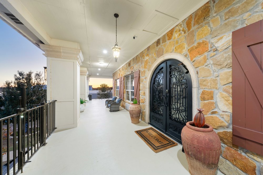 main property photo 25