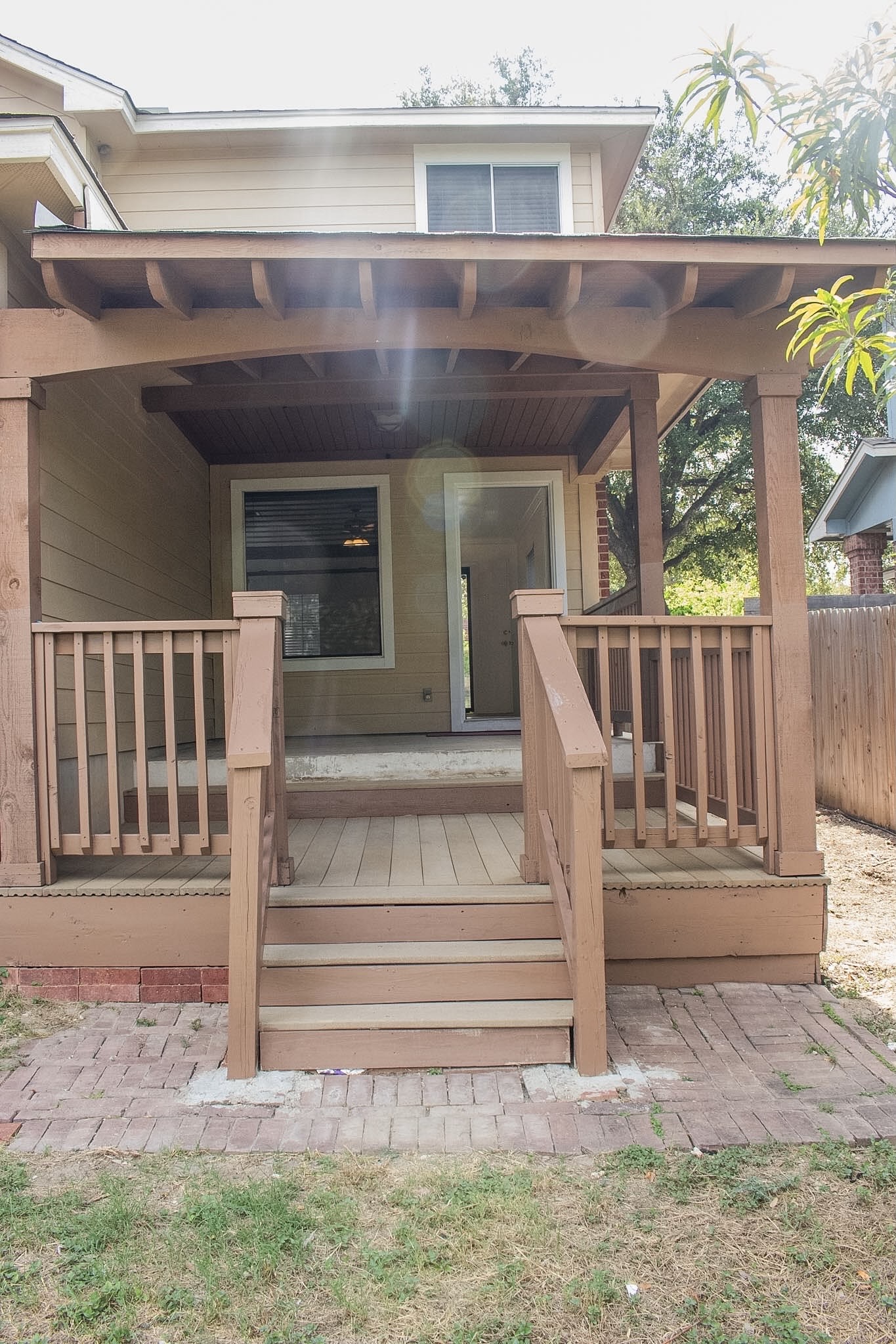 main property photo 34