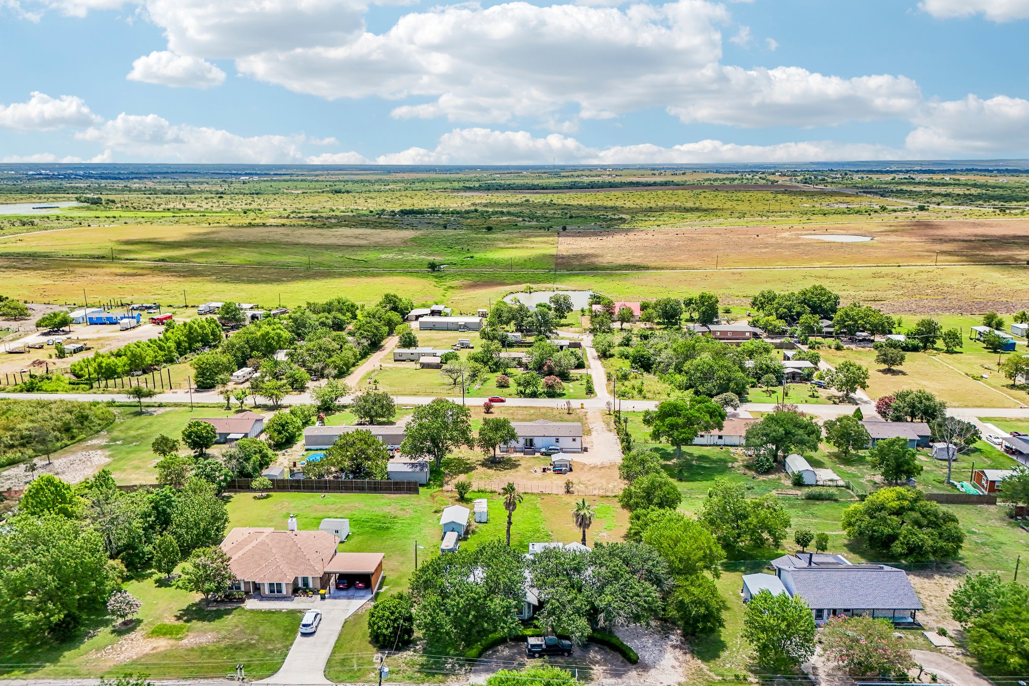 main property photo 33