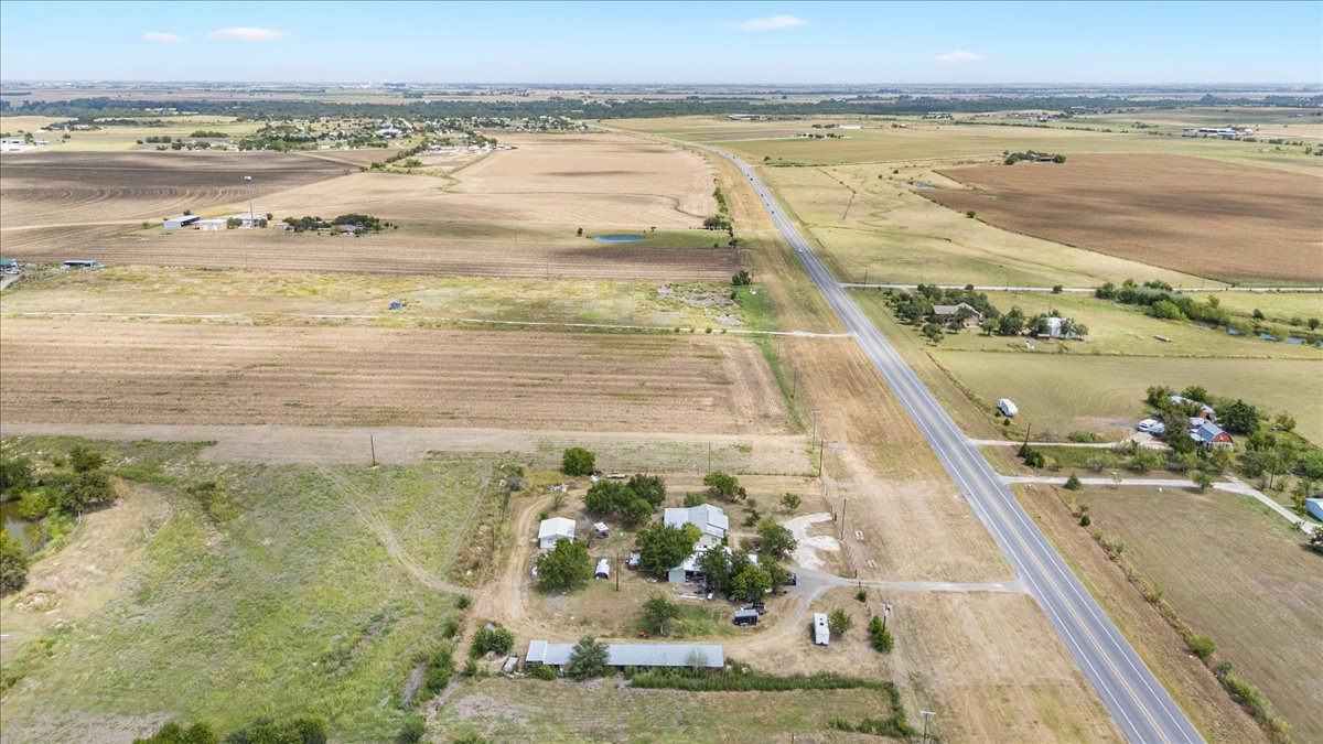 main property photo 11