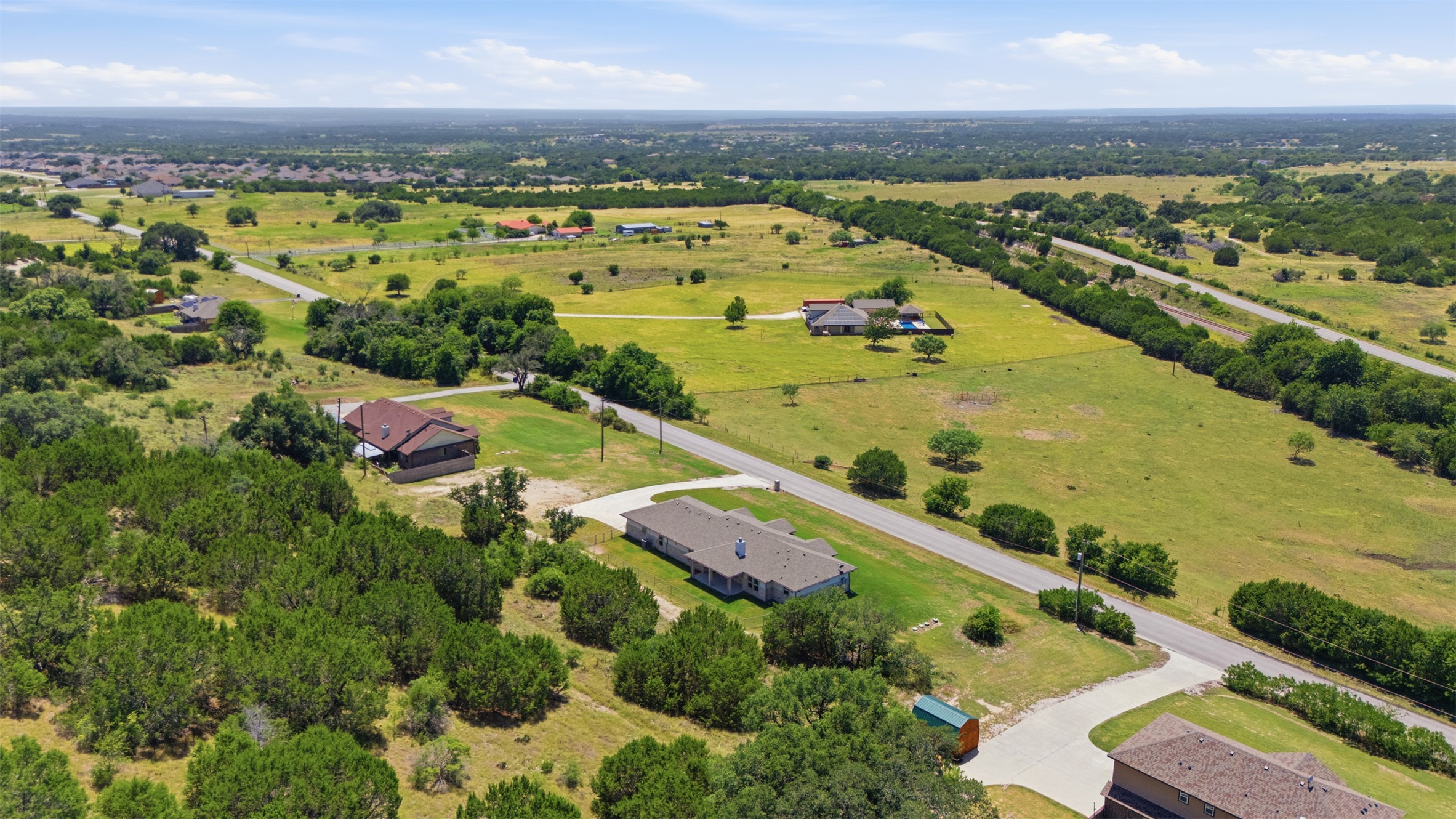 main property photo 35