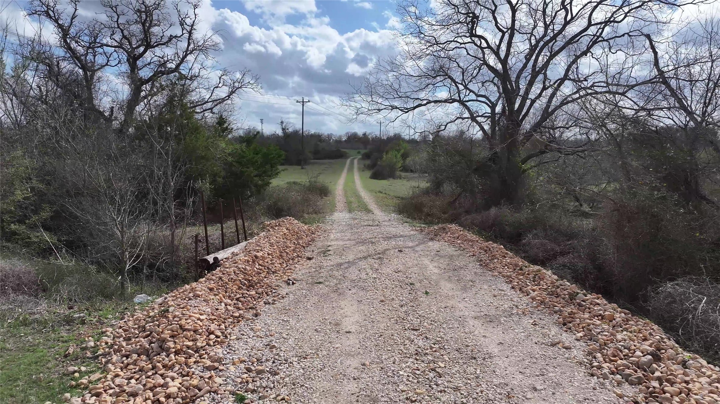 main property photo 31