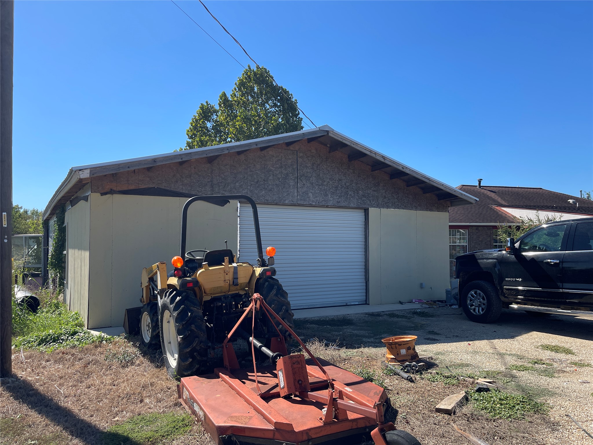 main property photo 17