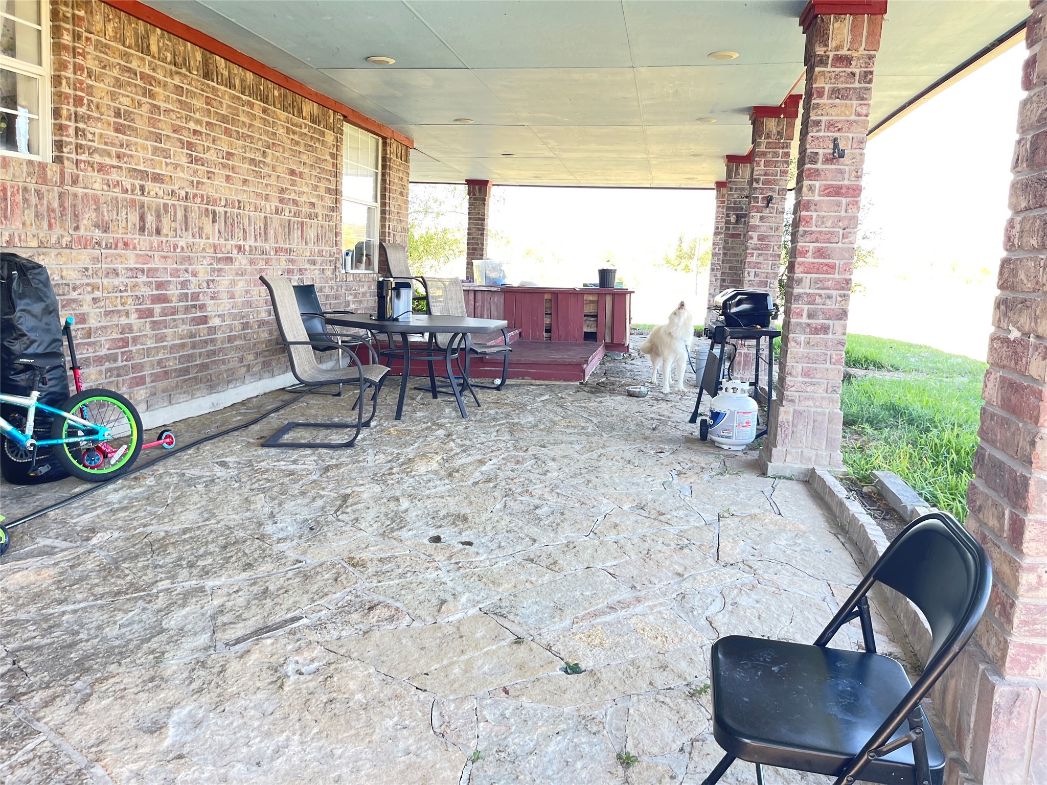 main property photo 3