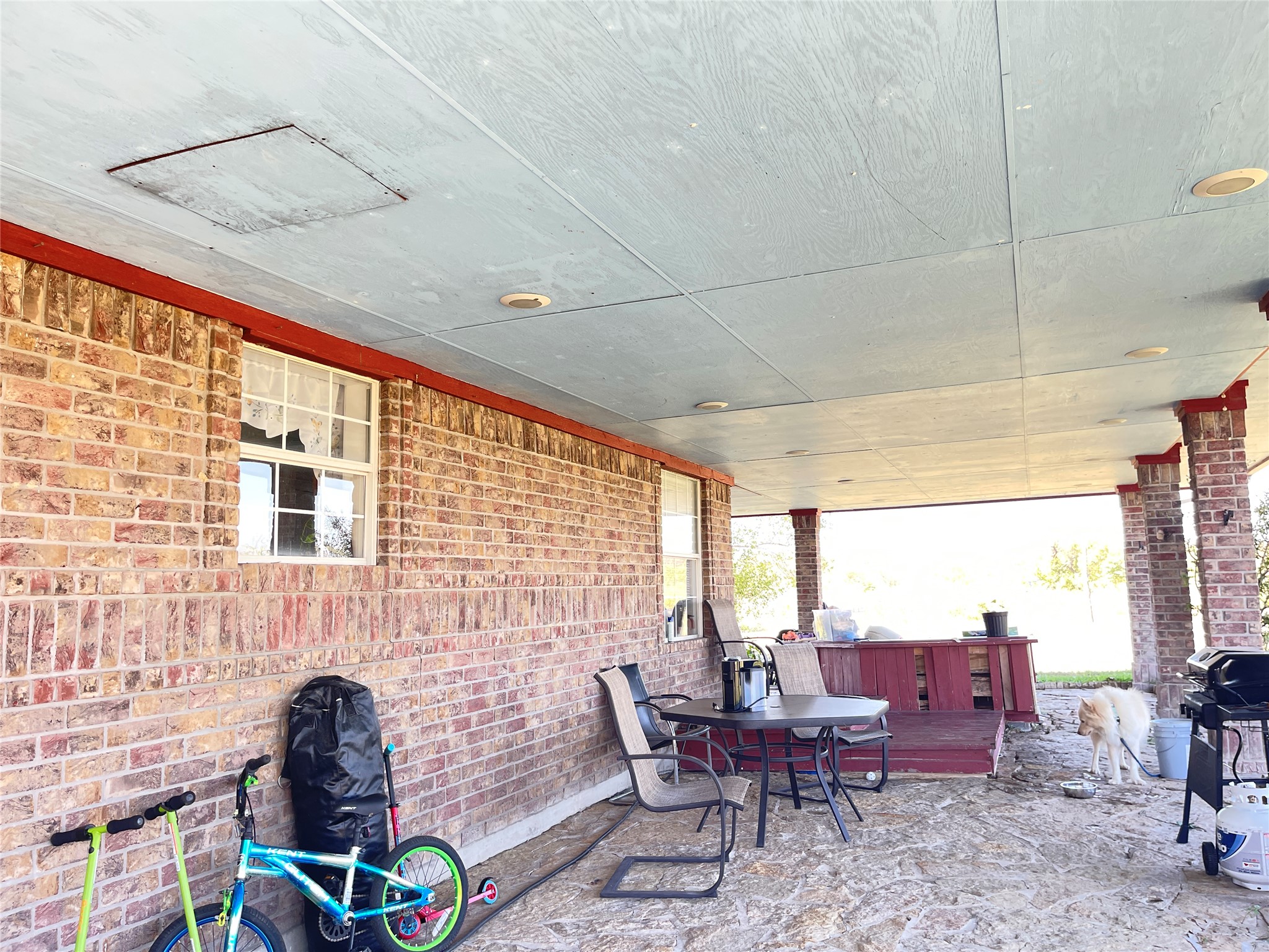 main property photo 5