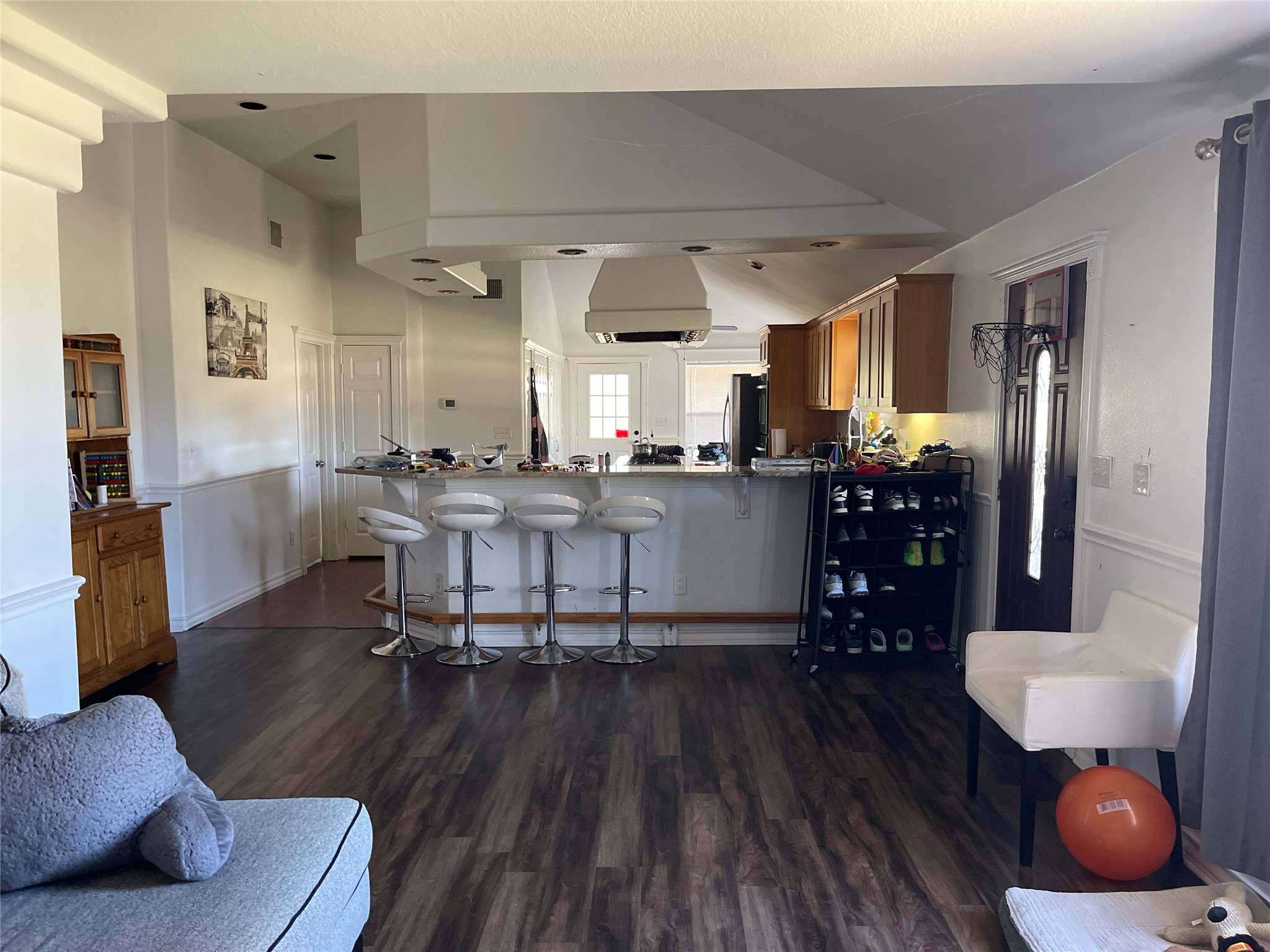 main property photo 7