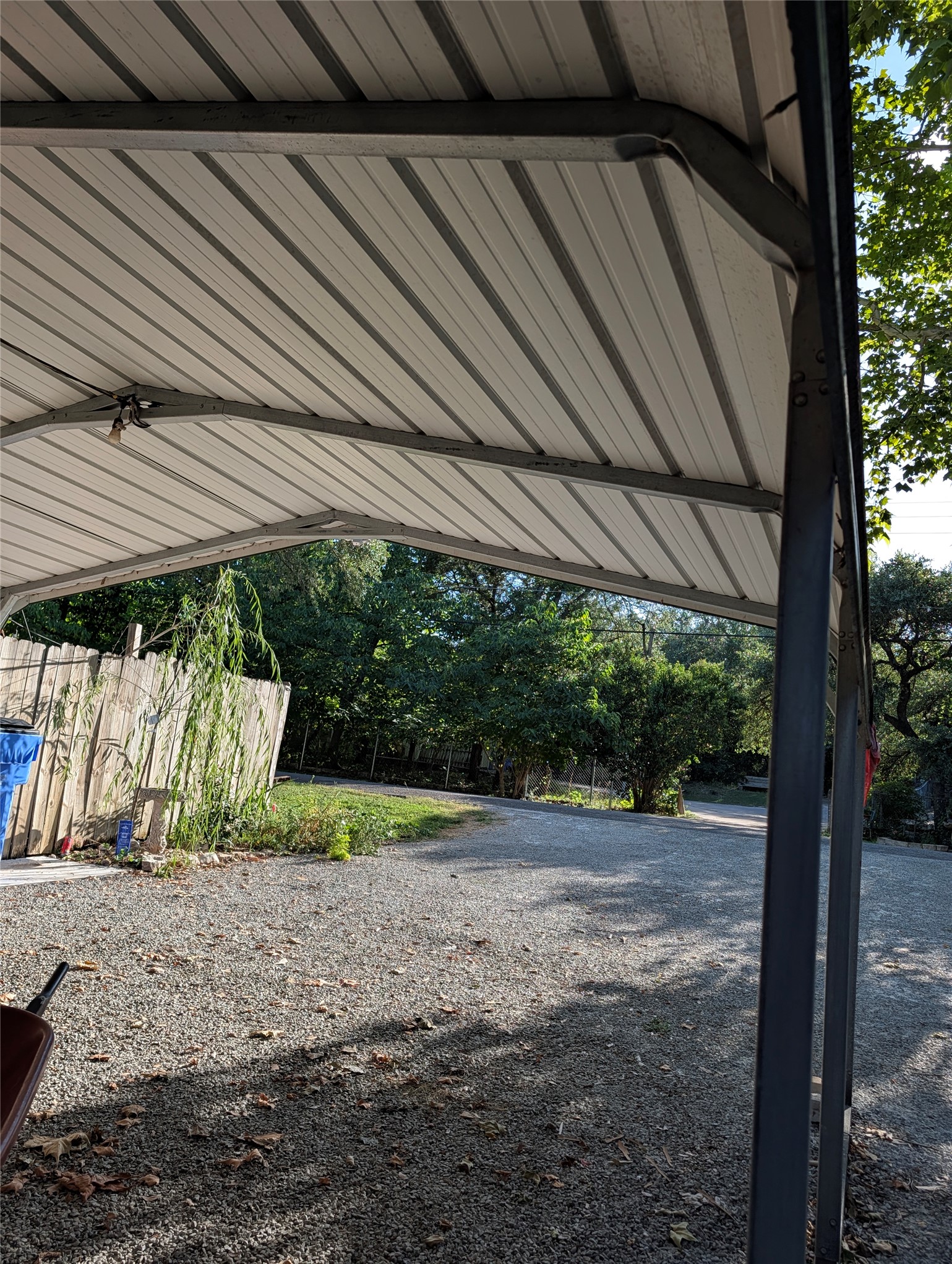 main property photo 20