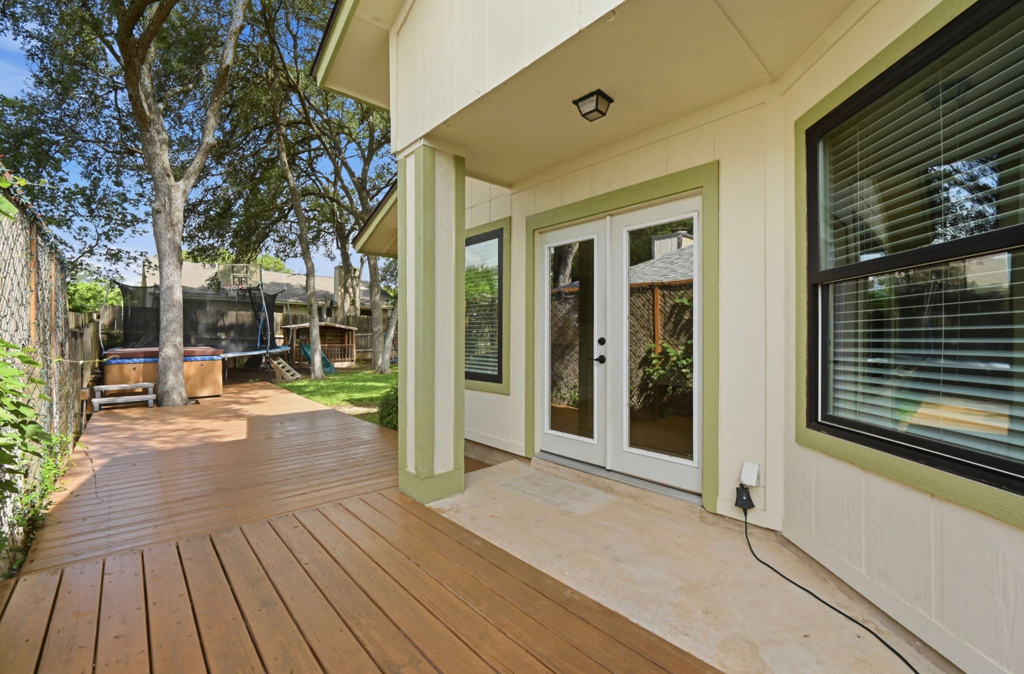 main property photo 21