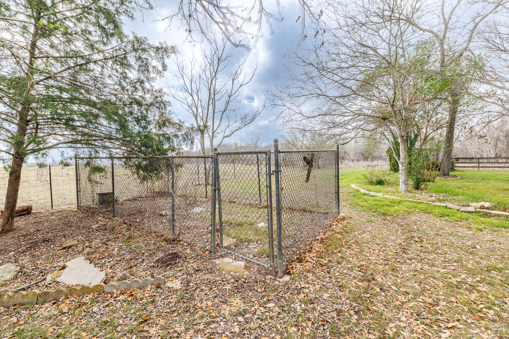 main property photo 24