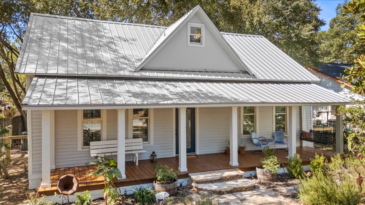 main property photo 38