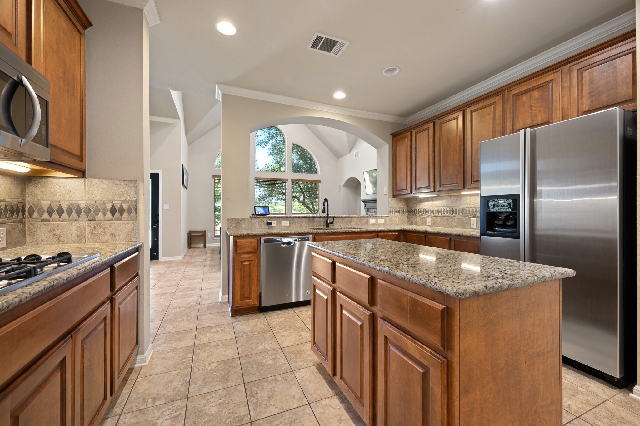 main property photo 12