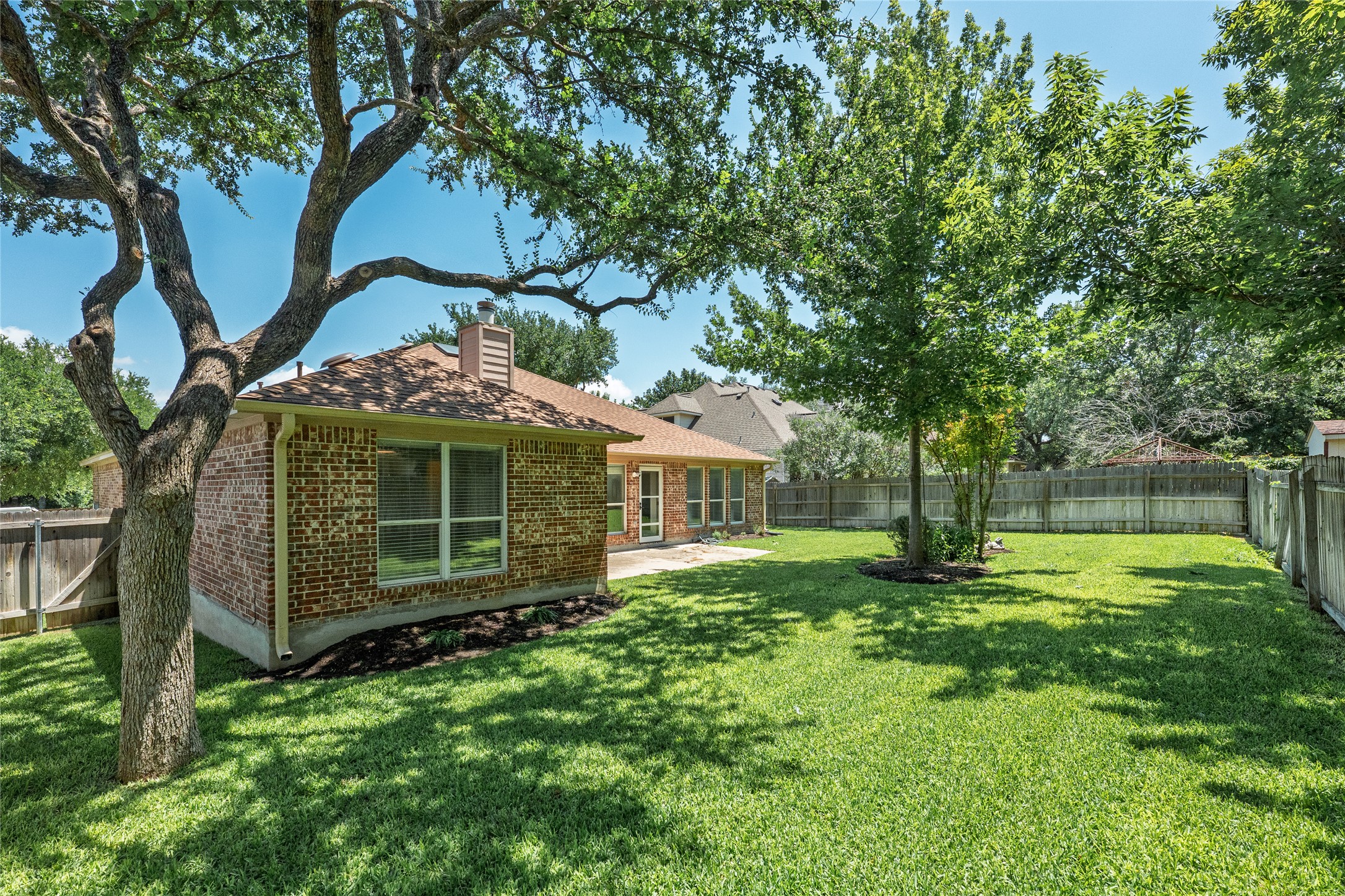 main property photo 36