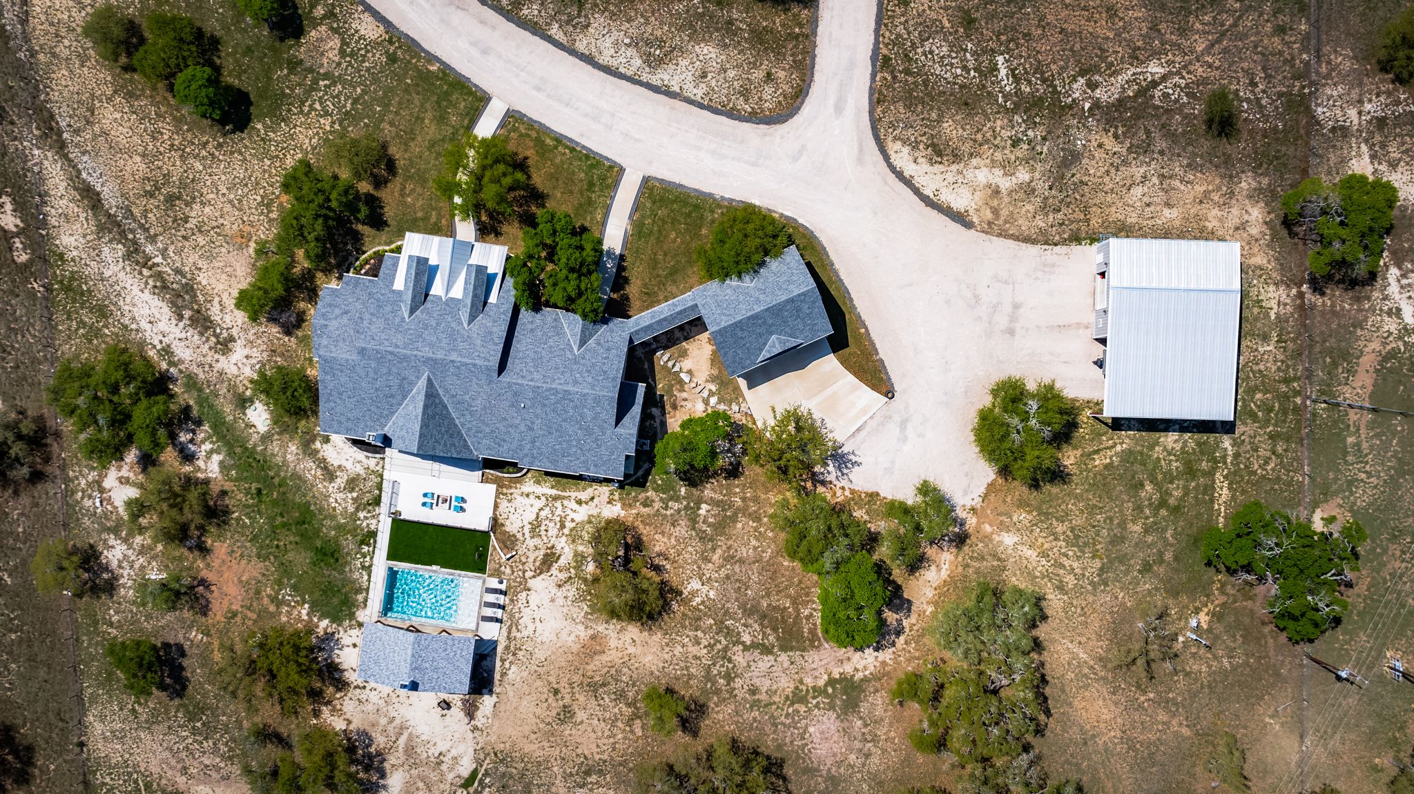 main property photo 38