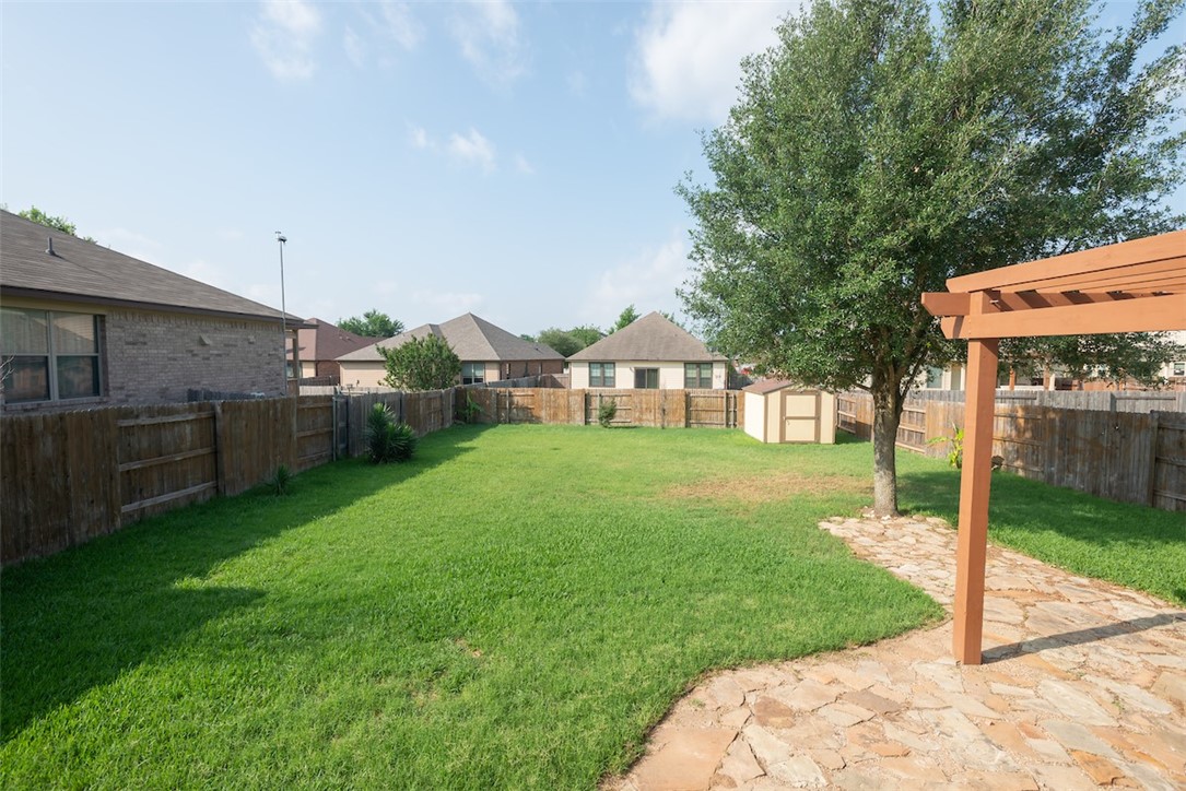 main property photo 15